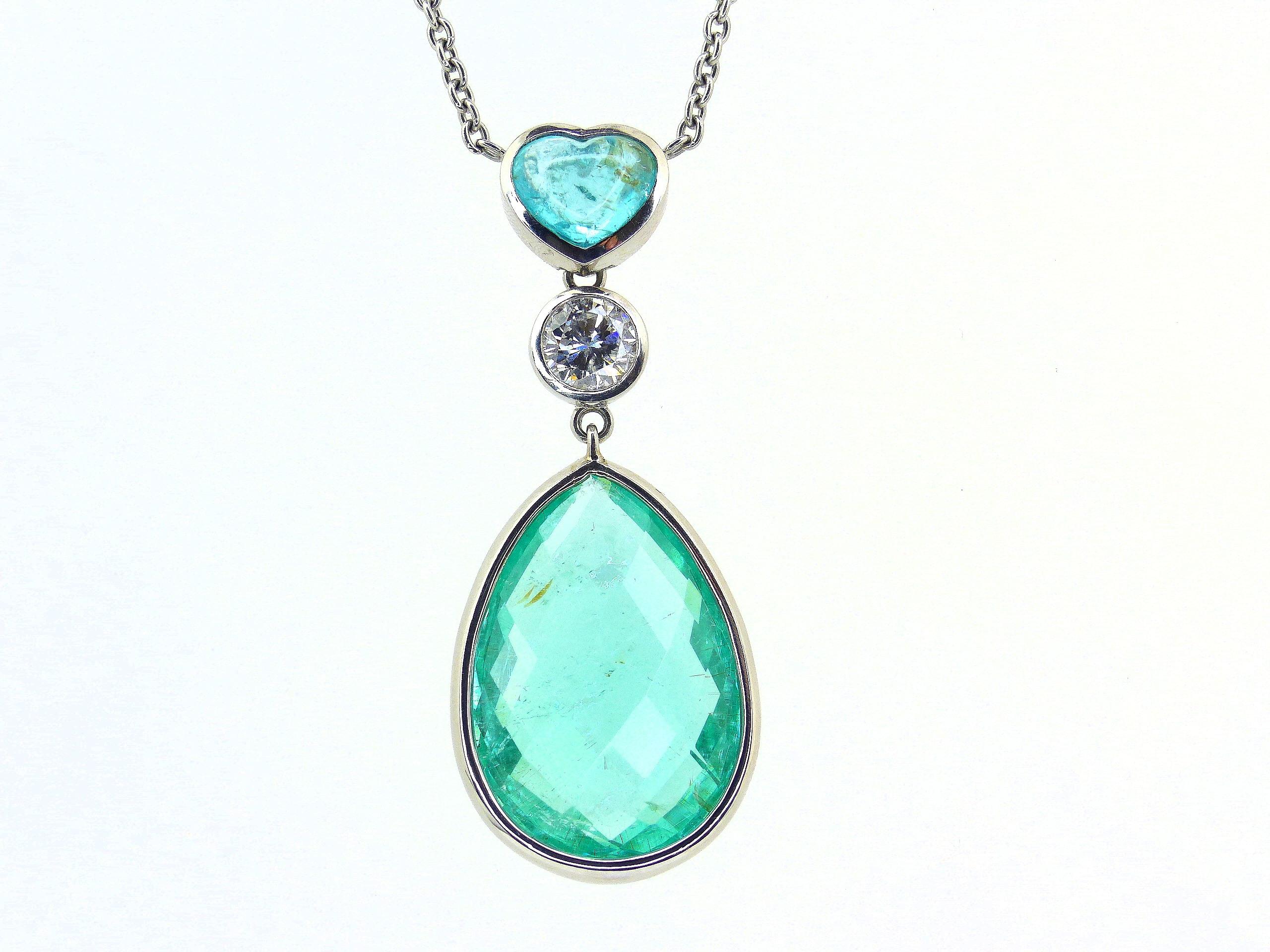 This 950/ Platinum (14g) Pendant is set with 1x fine Paraiba Cabouchon (heart-shape, 3.63cts), 10,5x9mm.

Paraiba Tourmalines are very popular and rare gemstones. The color is electric neon blue/greenish and has a kind of fluoreszens caused by