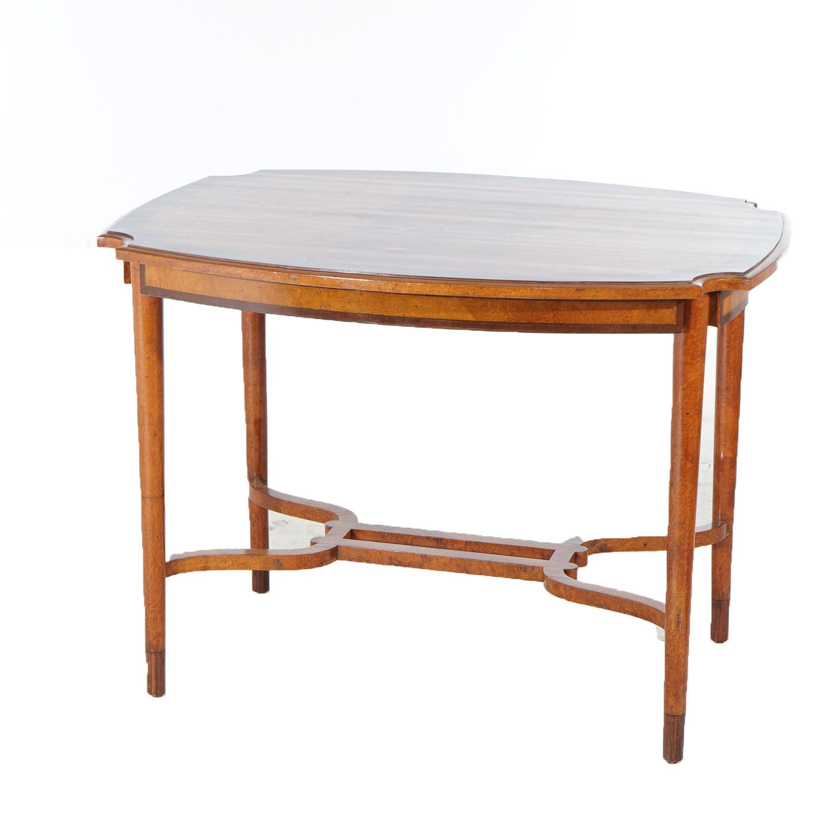 Art nouveau Leytens Frères Art Nouveau Table centrale en marqueterie de palissandre, satin et loupe v1900 en vente