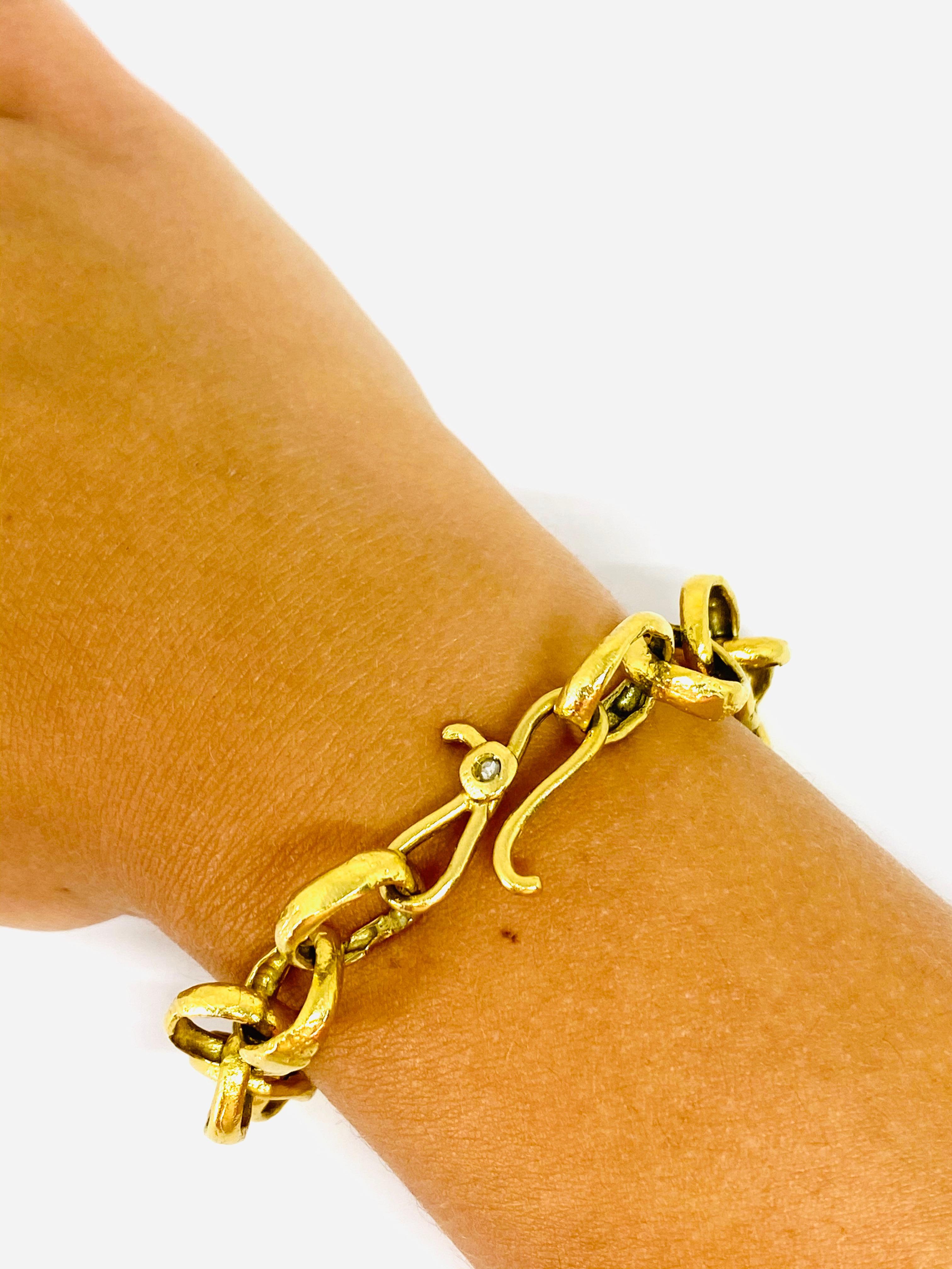LFrank 18k Hammered Yellow Gold and Diamond Link Bracelet  1