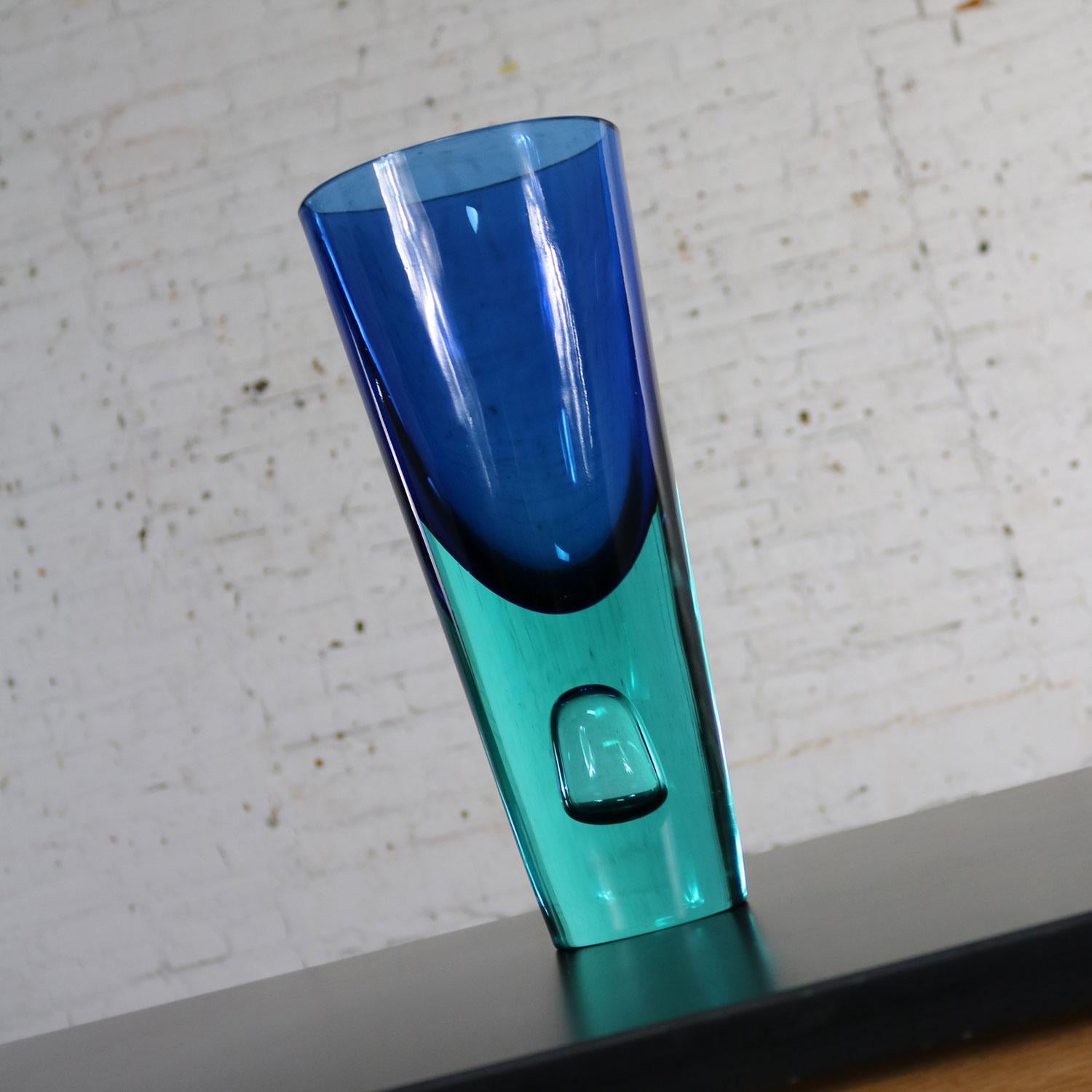 Lg Murano Blue Turquoise Sommerso Bubble Vase Style Antonio da Ros for Cenedese In Good Condition In Topeka, KS