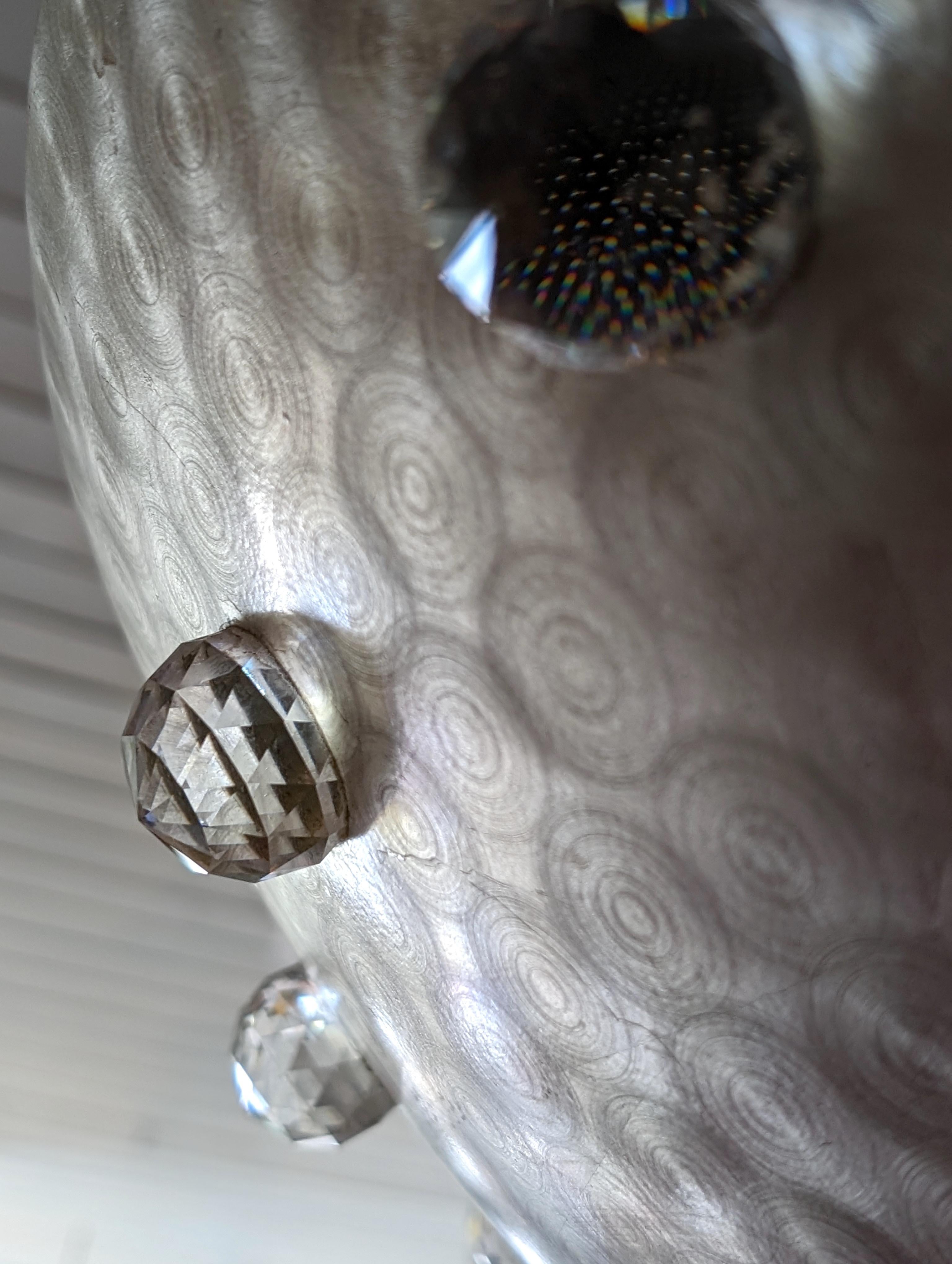 Lge postmodern aluminium & crystal pendant light attr Rupert Nikoll for Stejnar For Sale 6