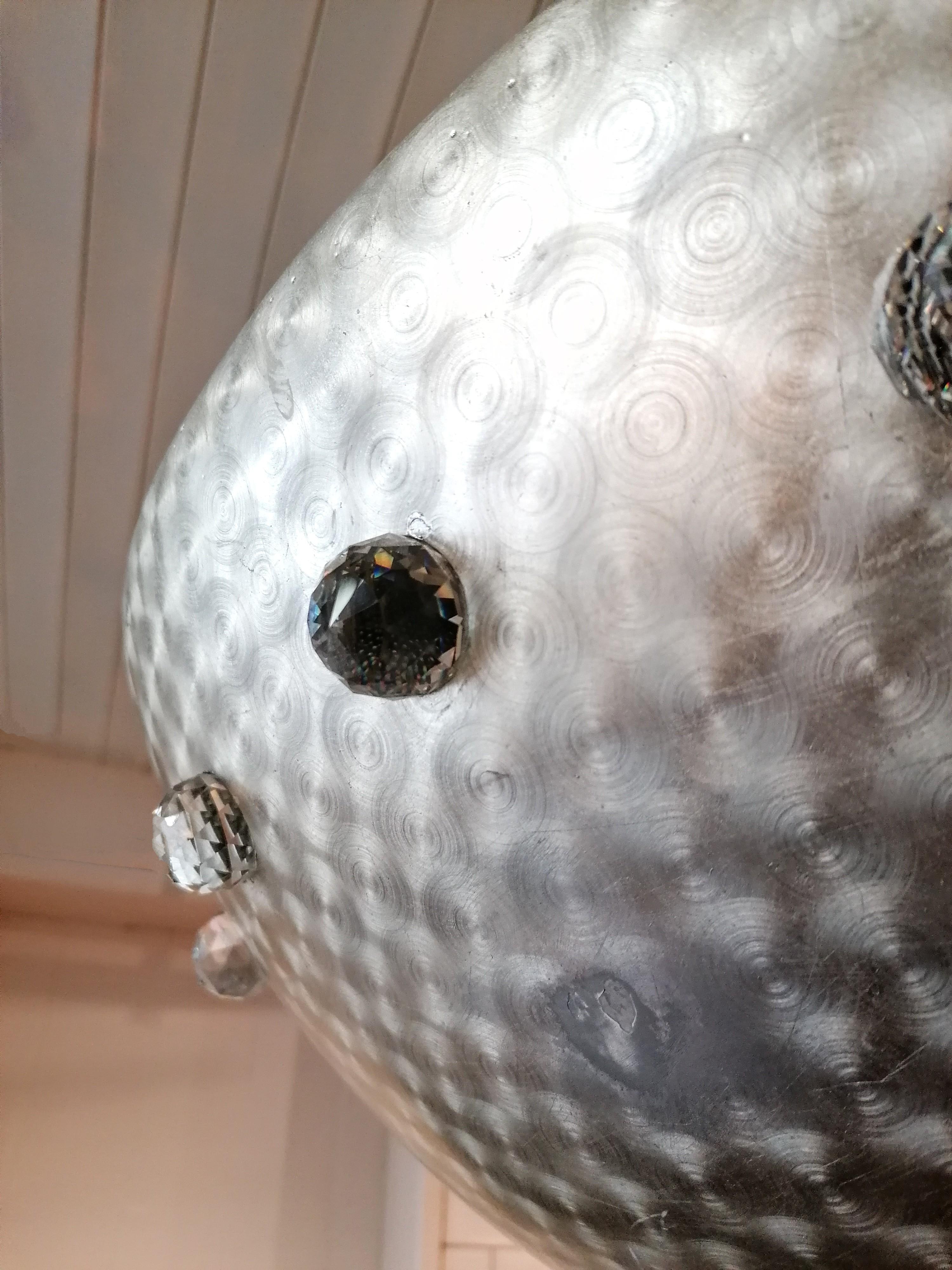 Lge postmodern aluminium & crystal pendant light attr Rupert Nikoll for Stejnar For Sale 8