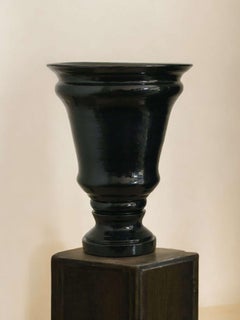 Jarrón L'Heure Bleue I de cerámica esmaltada azul noche by Gazar Studio