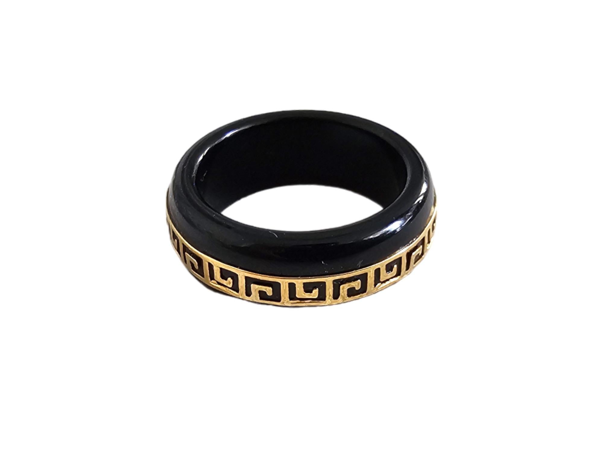 Li Black Onyx Band Ring (With 14k Solid Gold) - Cocktail Ring for Men and Women For Sale 10