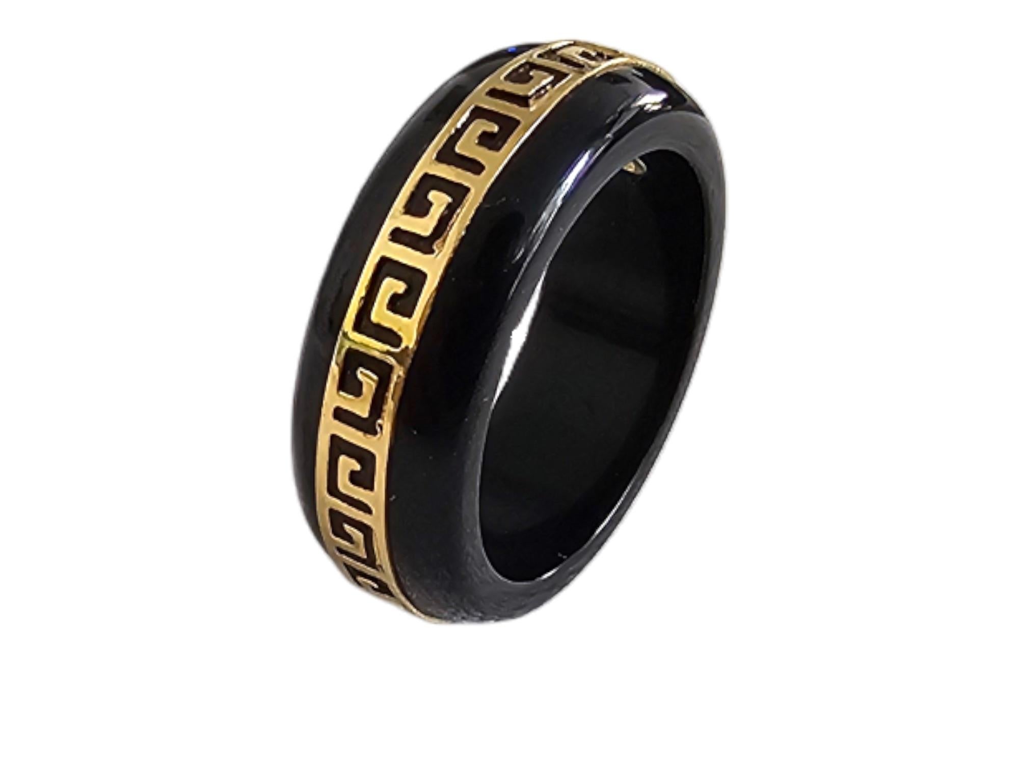 Li Black Onyx Band Ring (With 14k Solid Gold) - Bague de cocktail pour hommes et femmes en vente 1