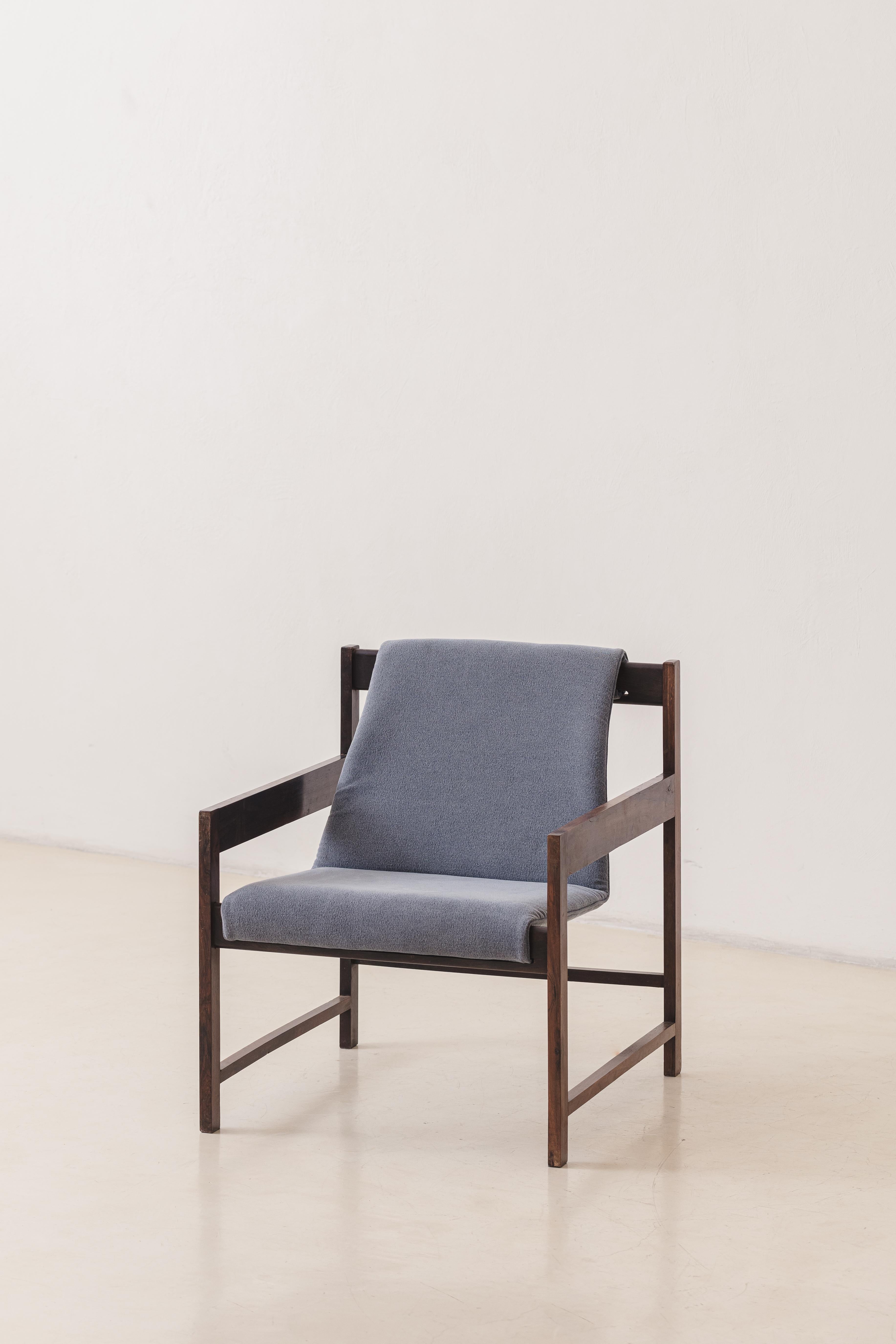 Brazilian Lia Armchair Design by Sergio Rodrigues, Rosewood, Mid-Century Modern, Oca 1960s For Sale