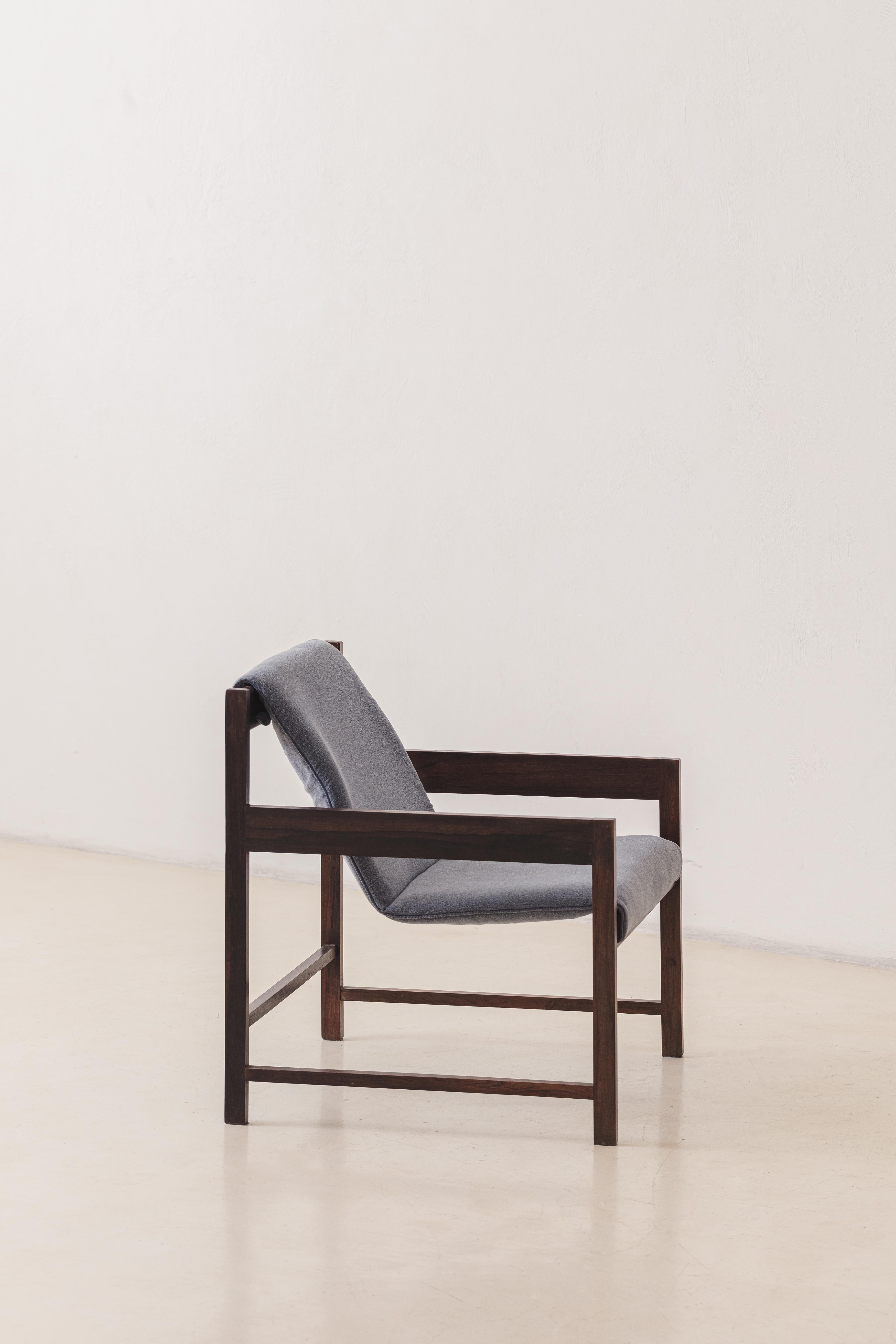 Lia Sessel entworfen von Sergio Rodrigues, Rosenholz, Mid-Century Modern, Oca 1960er Jahre (Gemalt) im Angebot