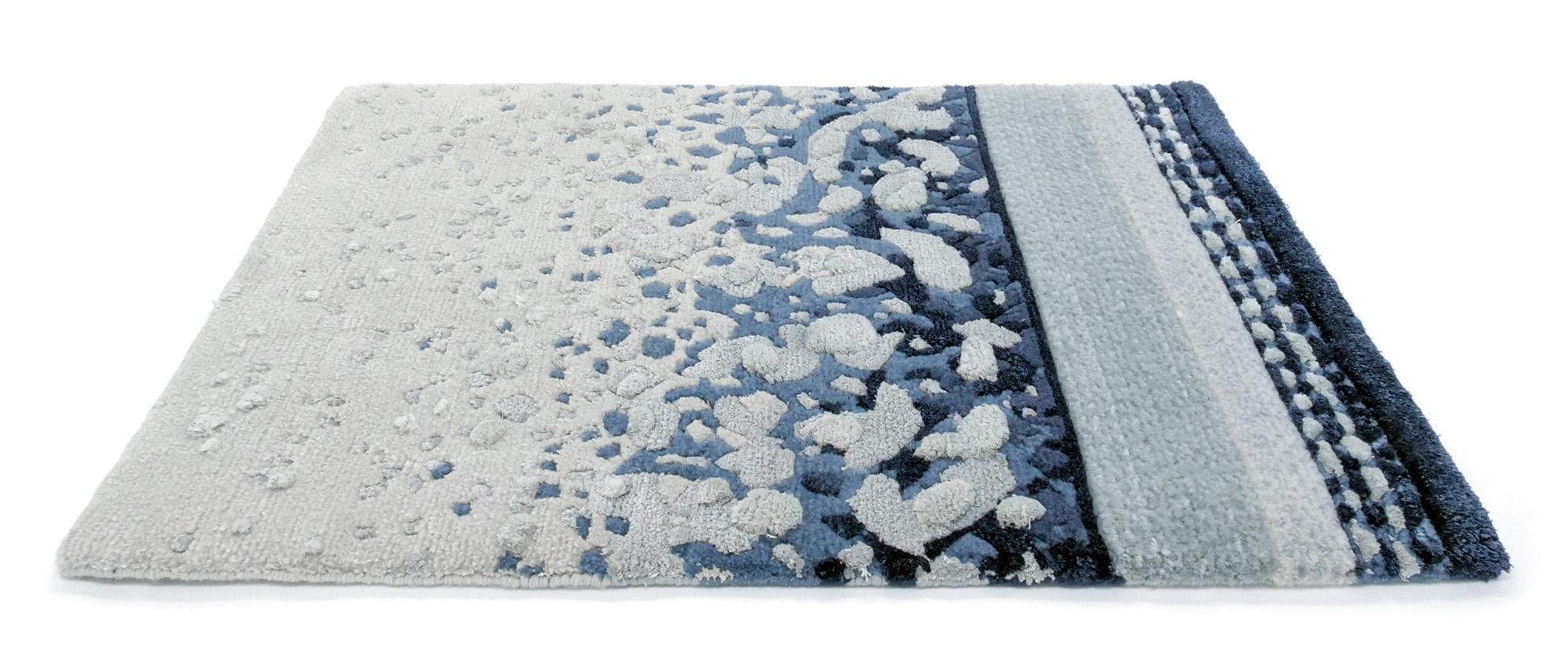 Lia - Patterned Bedroom Hand Knotted Wool Silk Rug For Sale 10