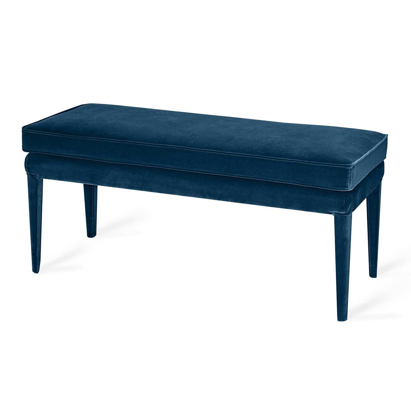 Libellula Ottoman Bench is inspired by the classical piano seat, its clear lines and luxurious finishes add a sophisticated touch to any home. This is a versatile piece that will stand the test of time in a luxurious hallway, in a living room or at