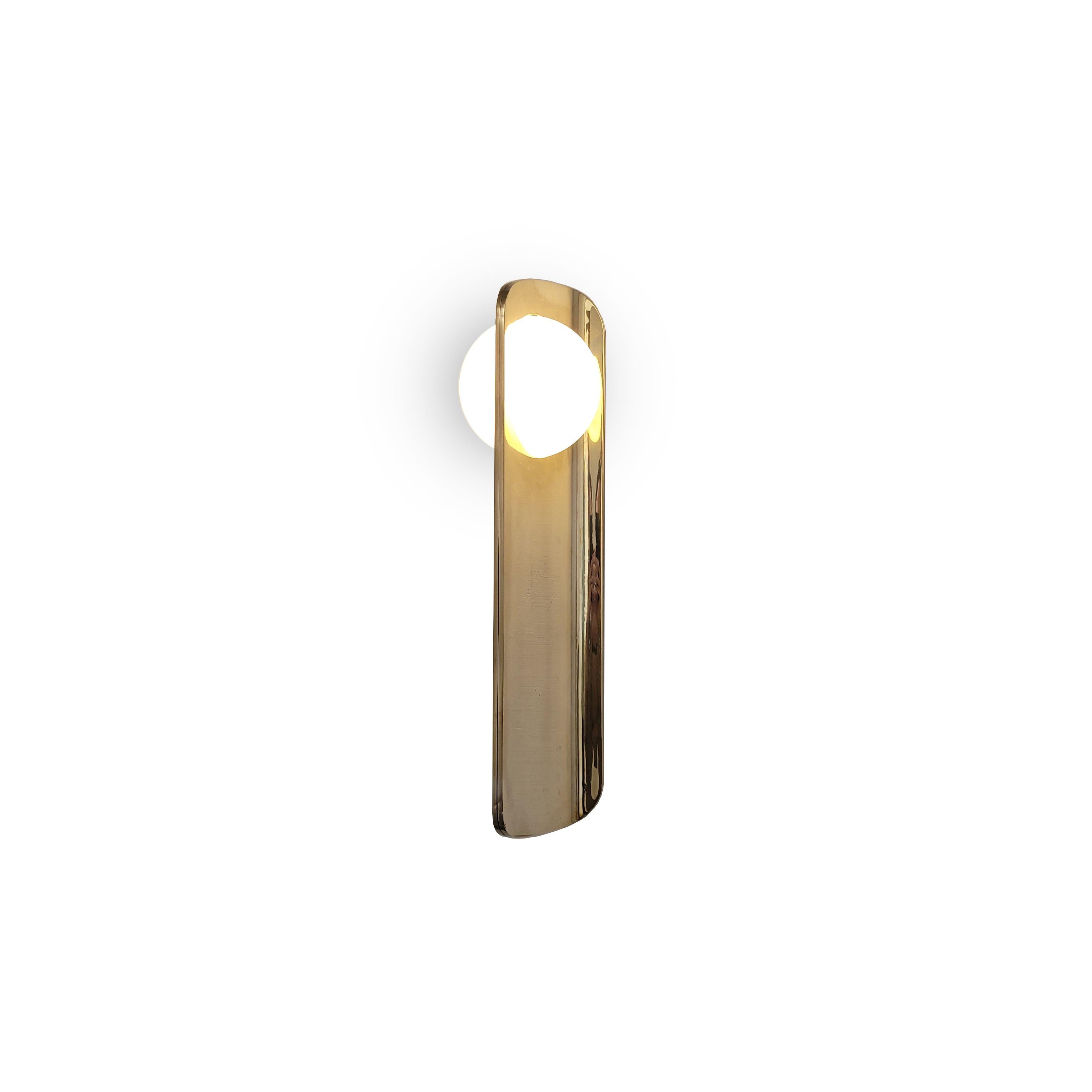 Libellula sconce by Jan Garncarek
Dimensions: D 14 x W 12 x H 50 cm
Material: Brass, glass.

Information:
weight: 7 kg / 33 lb
voltage: 120V, 240V
lamping: 1 X 12 W dimmable LED module
lumens:1000 Im
kcolortemperature:2700 K
led driver: