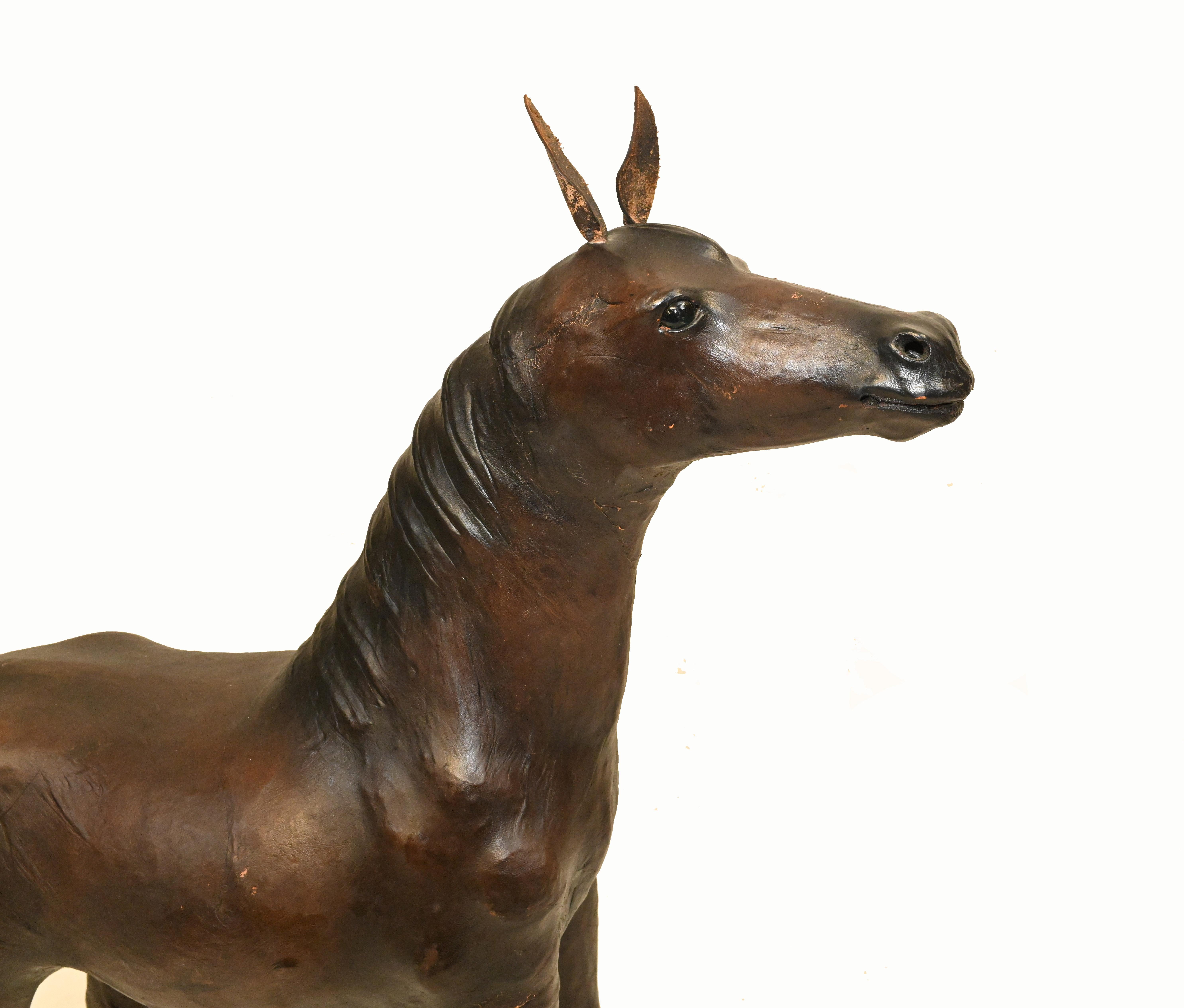 Collectable leather horse by Liberties of London
Great interiors piece offered in great shape
Good size at almost four feet tall - 111 CM
Viewing by appointment
Offered in great shape ready for home use right away
We ship to every corner of the