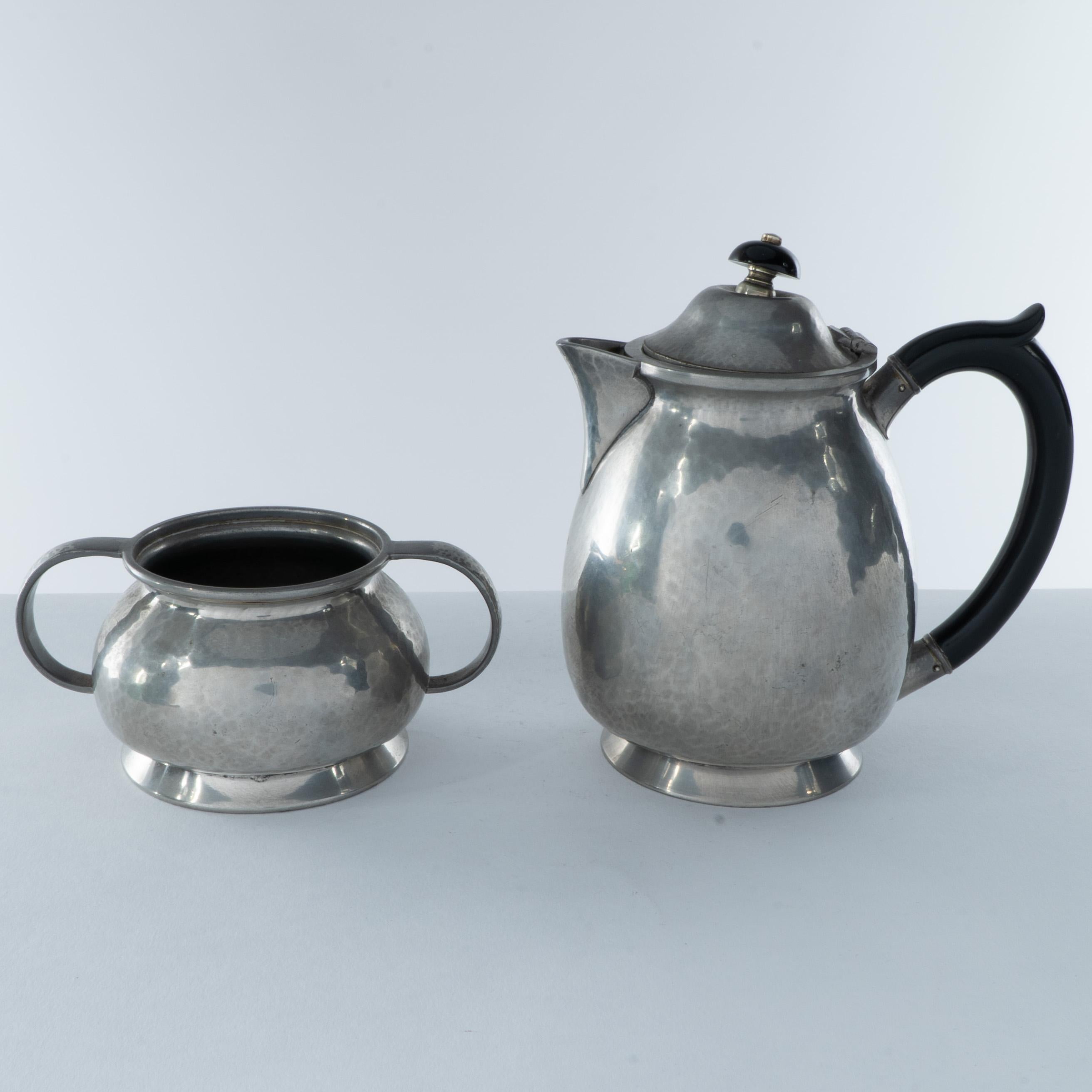 Liberty and Co. An Arts and Crafts six piece pewter tudric tea set For Sale 6