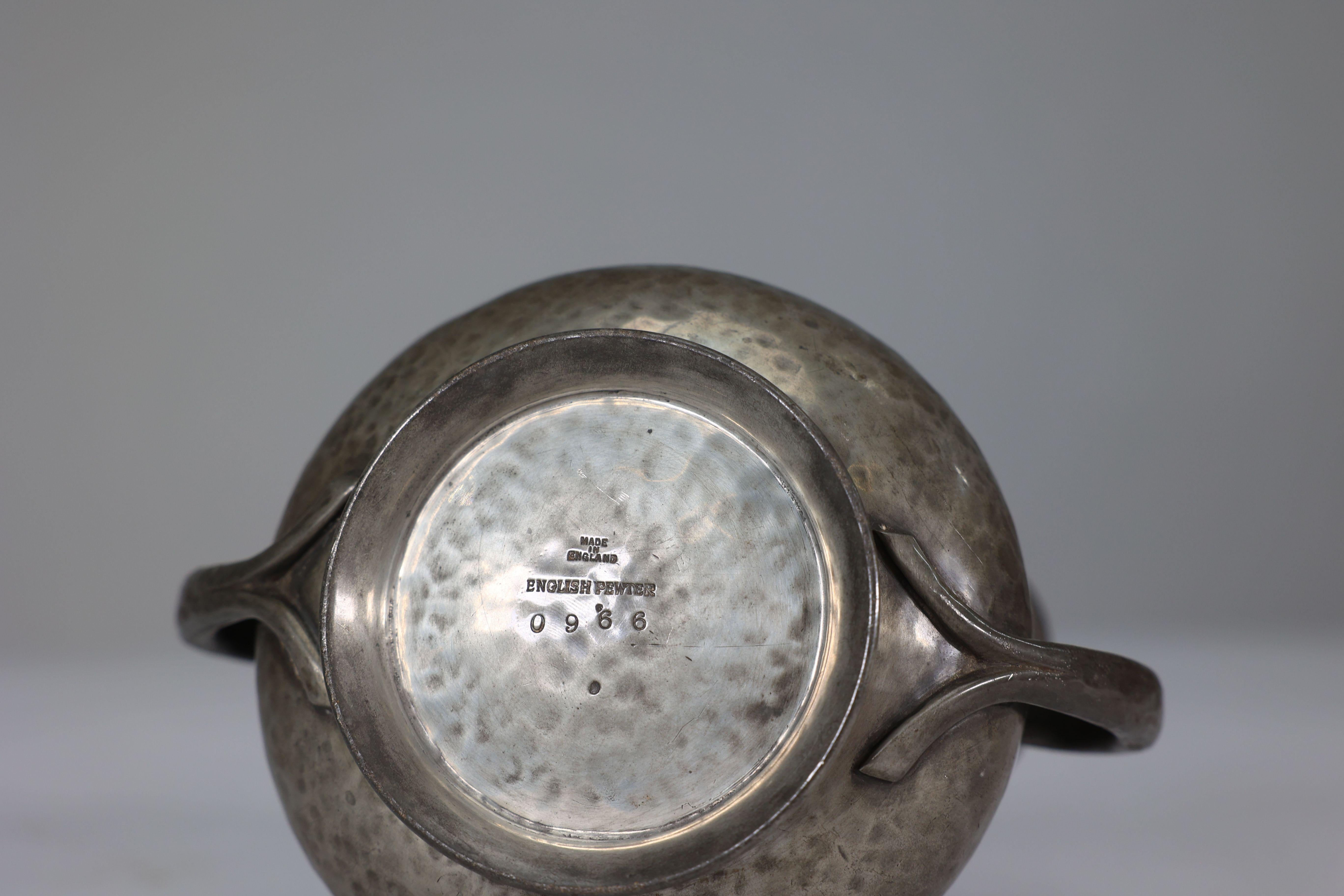 Liberty and Co. An English Pewter 0966 Arts and Crafts milk and sugar bowl For Sale 7