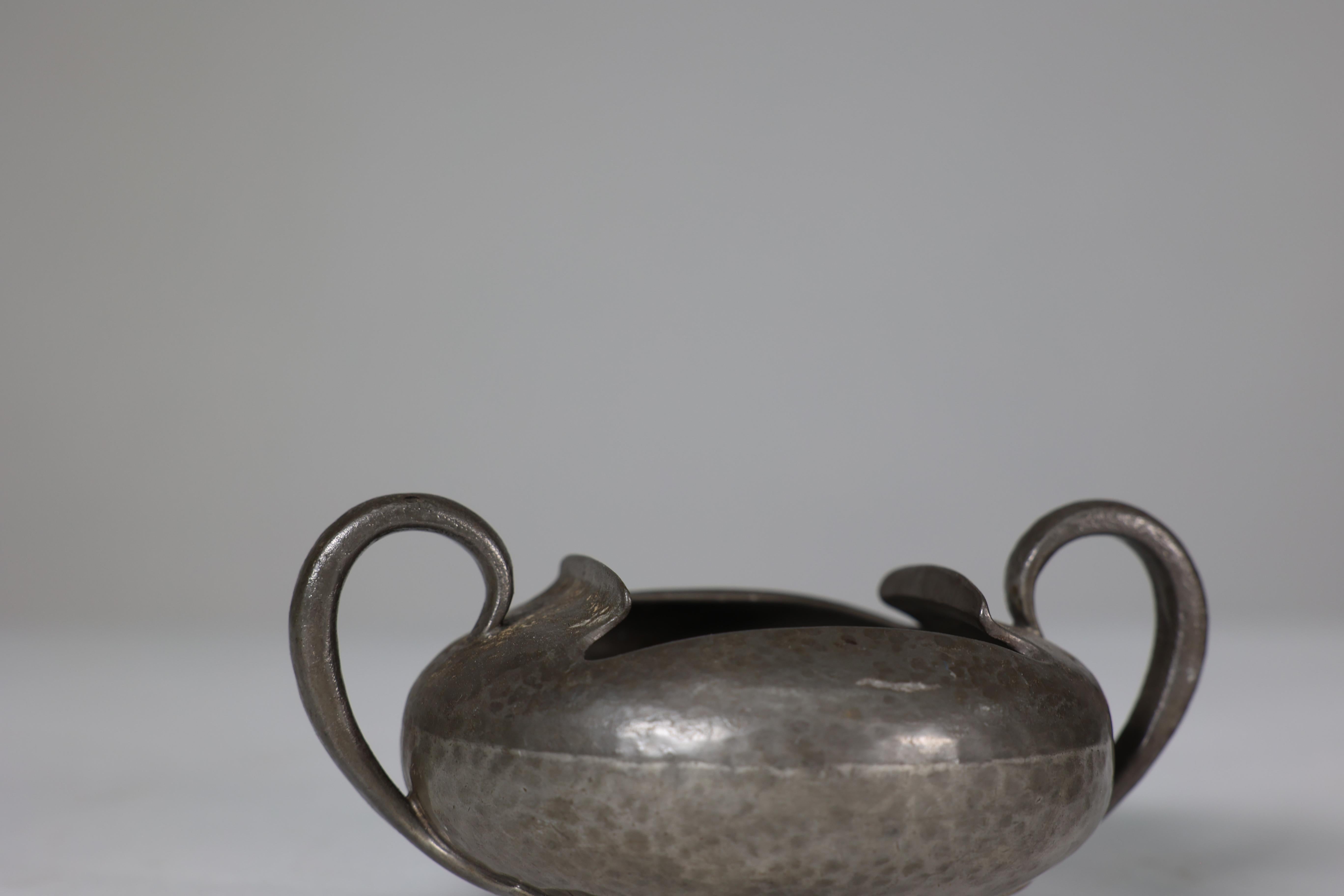 Liberty and Co. An English Pewter 0966 Arts and Crafts milk and sugar bowl For Sale 11
