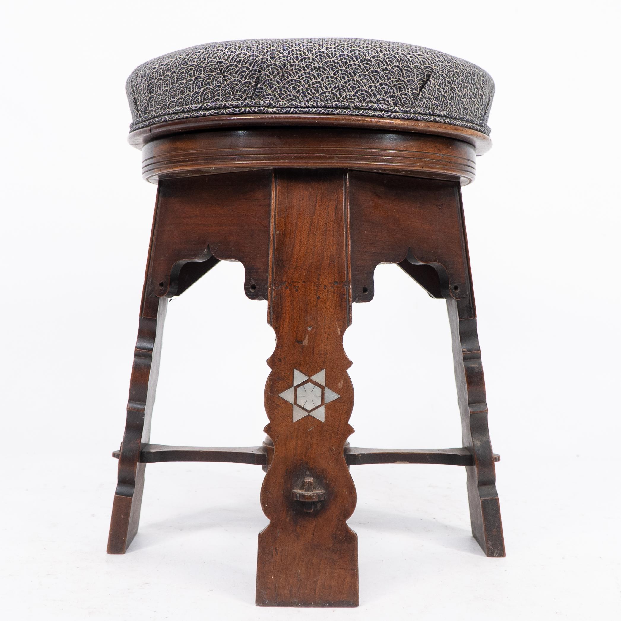 Liberty and Co attri. A rare Moorish walnut revolving stool with Moorish arches For Sale 6
