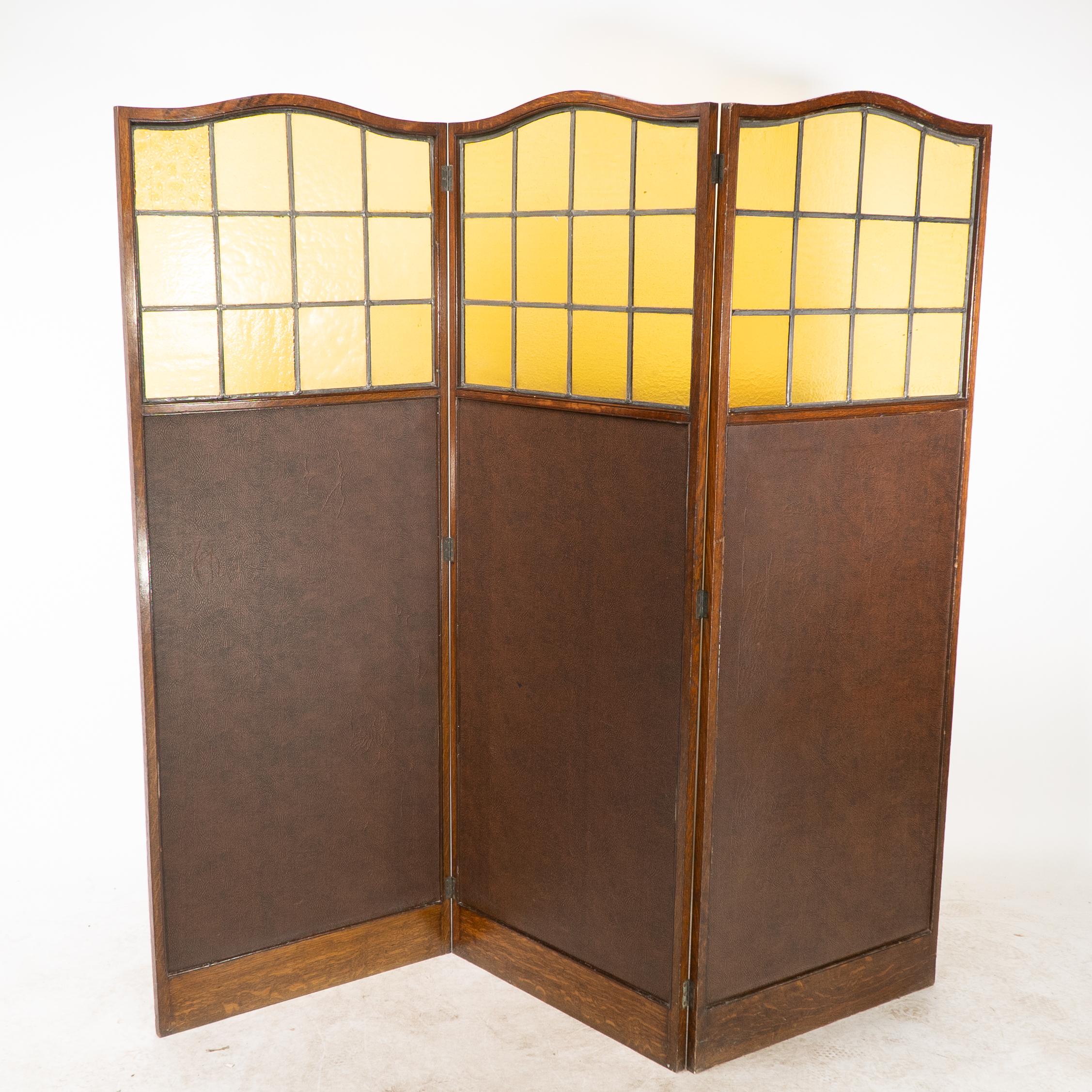 Liberty and Co (attributed). A good three fold screen 5