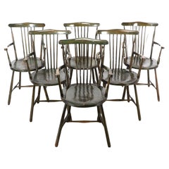 Liberty & Co. Juego de seis sillones Windsor de nogal Arts and Crafts