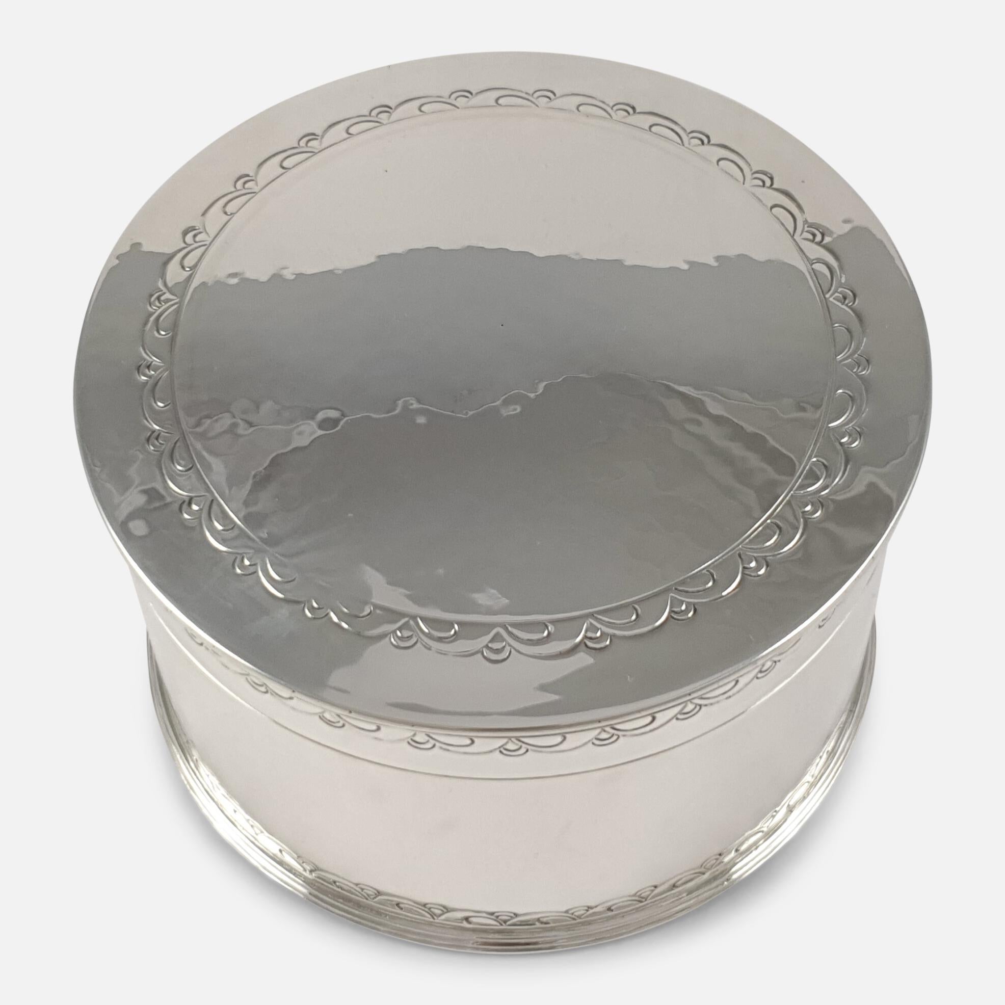 Liberty and Co Sterling Silver Biscuit Box, 1929 For Sale 4