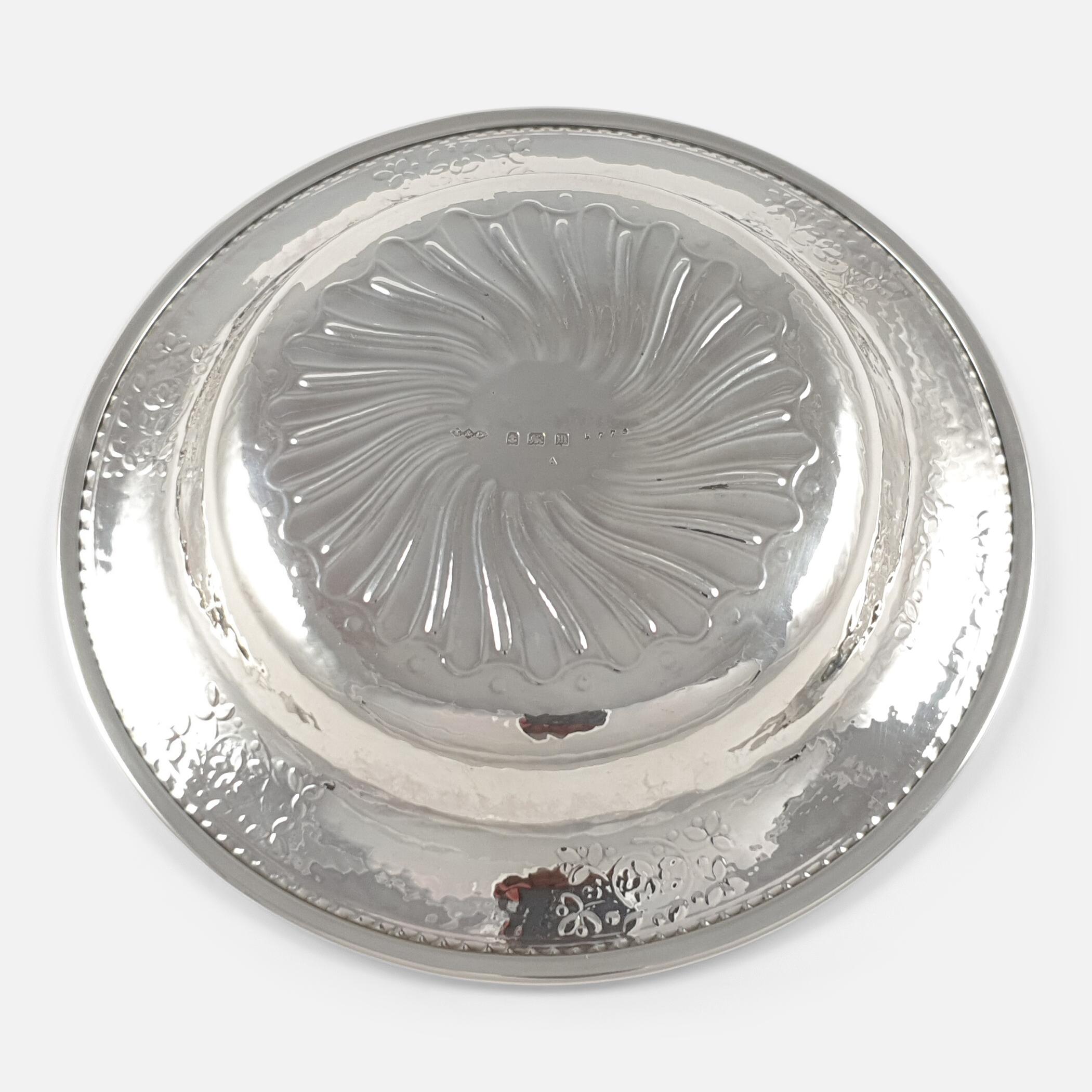 Liberty and Co Sterling Silver Dish, Birmingham, 1911 In Good Condition For Sale In Glasgow, GB