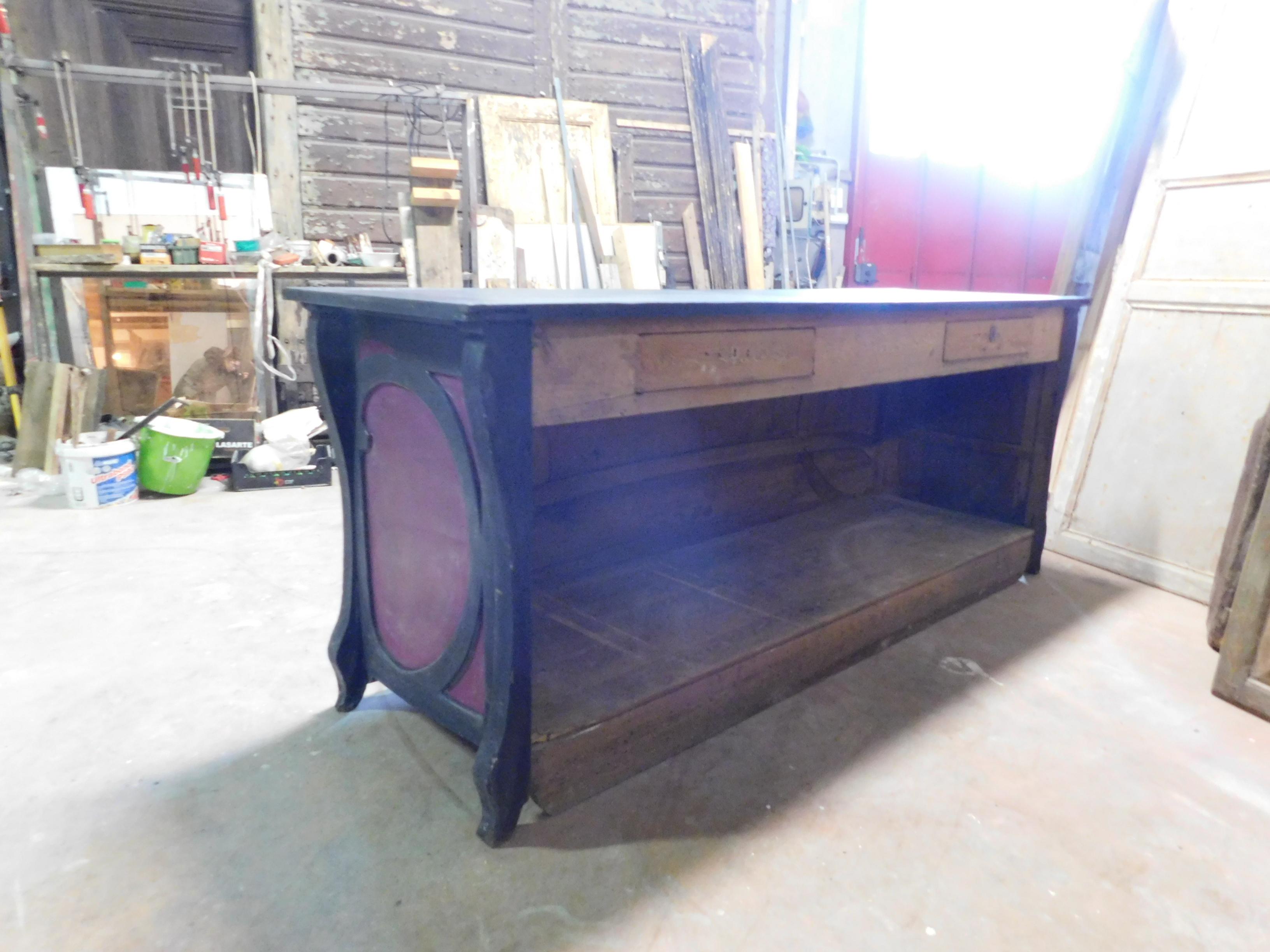 Liberty Black and Red Lacquered Counter Table, Italian Bar or Shop, Late 1800s For Sale 4