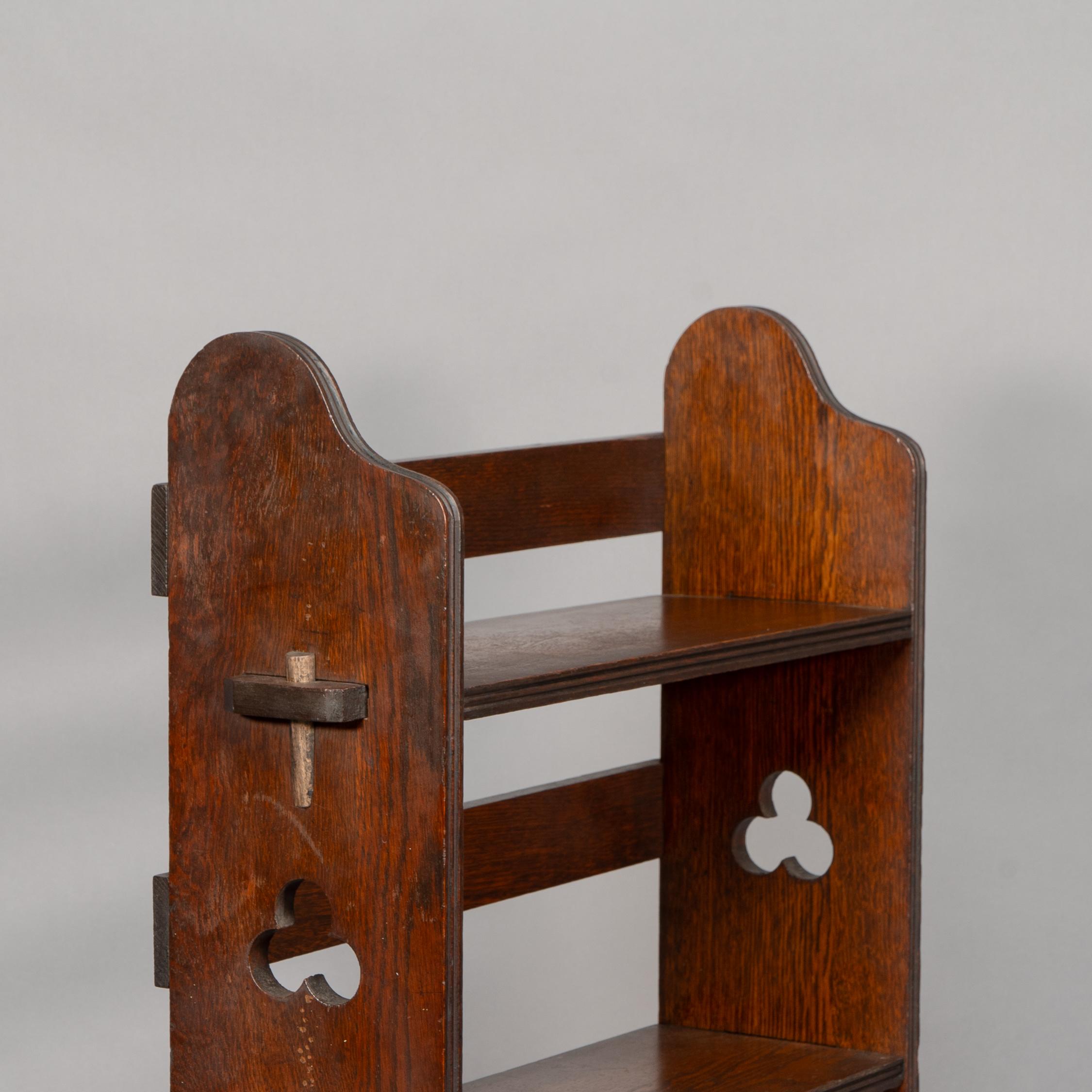 Liberty & Co. A Pair of Solid Oak 'The Radley portable bookcase' 5