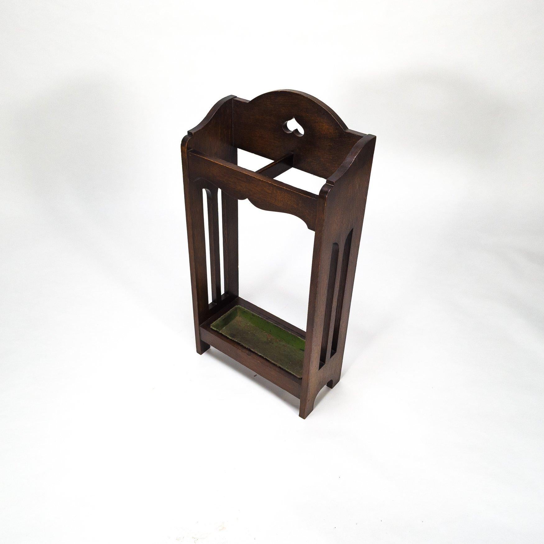Liberty & Co, canne et porte-parapluie en Oak Arts & Crafts en vente 2