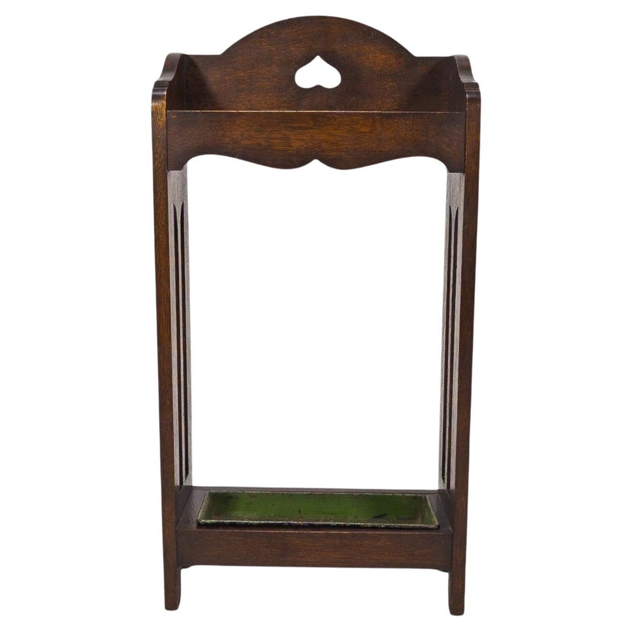 Liberty & Co, canne et porte-parapluie en Oak Arts & Crafts en vente