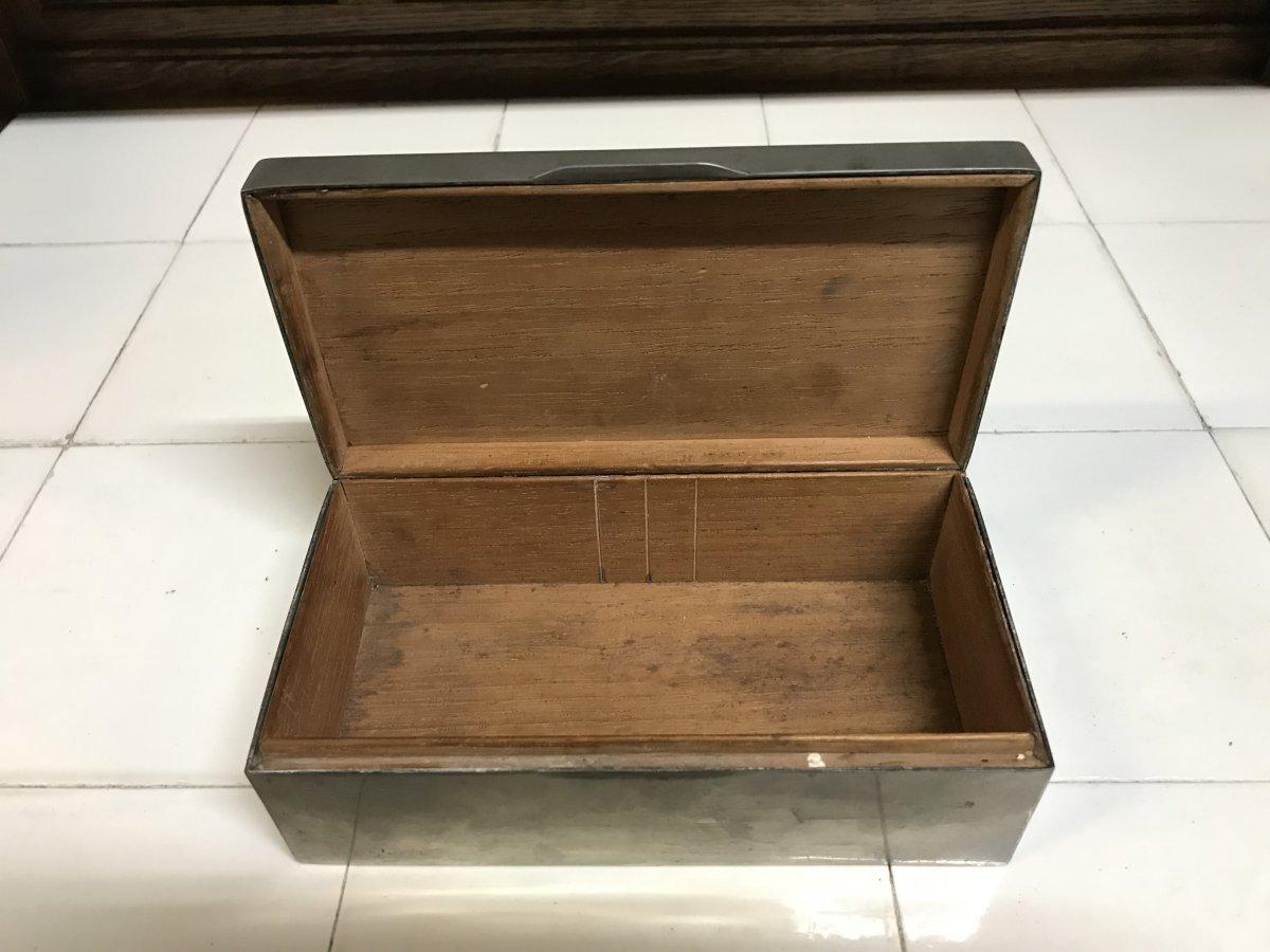 Liberty & Co. an Arts & Crafts Pewter and Hand Enameled Jewelry or Cigar Box 4