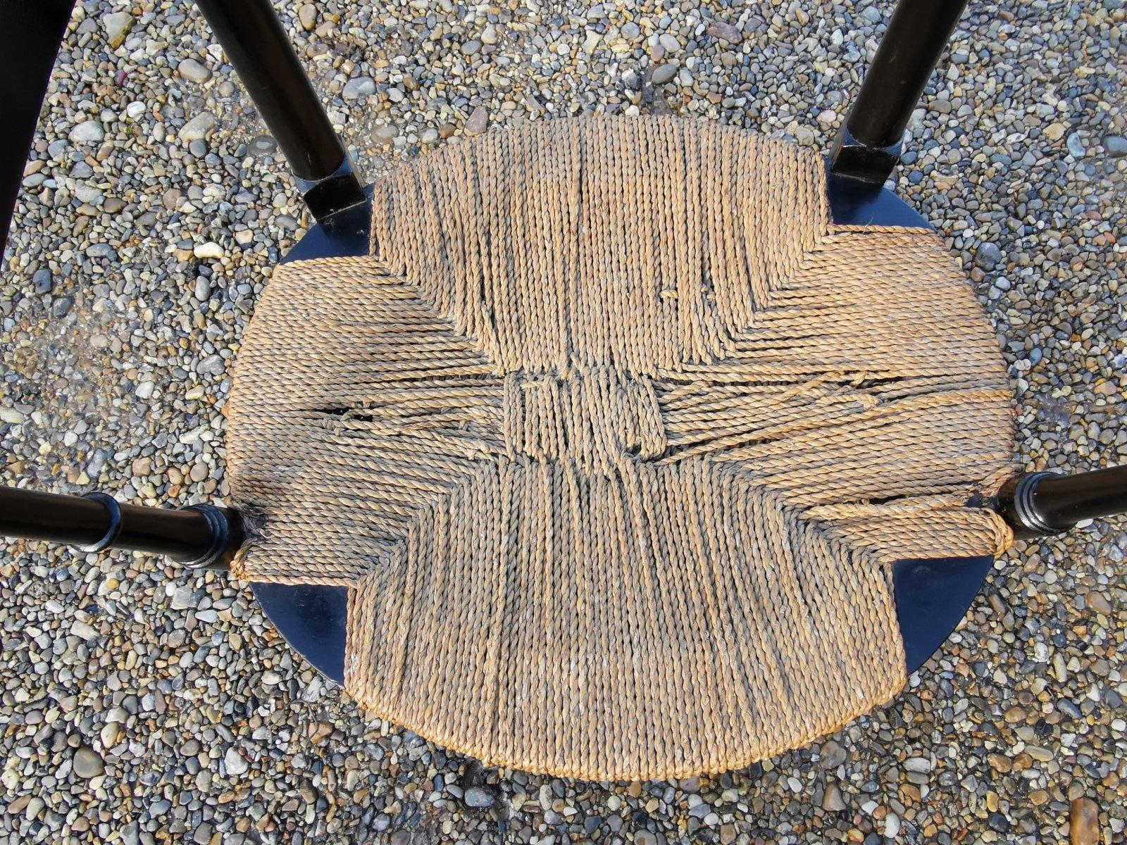 Liberty & Co., ein ebonisierter Sessel des englischen Ästhetizismus mit Sitz aus Seegras im Angebot 2