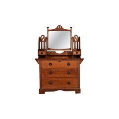 Liberty & Co. Ancienne commode Mission Oak Arts & Crafts, Circa 1900