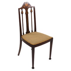 Liberty & Co. Arts & Crafts Mahagoni-Stuhl mit Blumenintarsien aus Obstholz