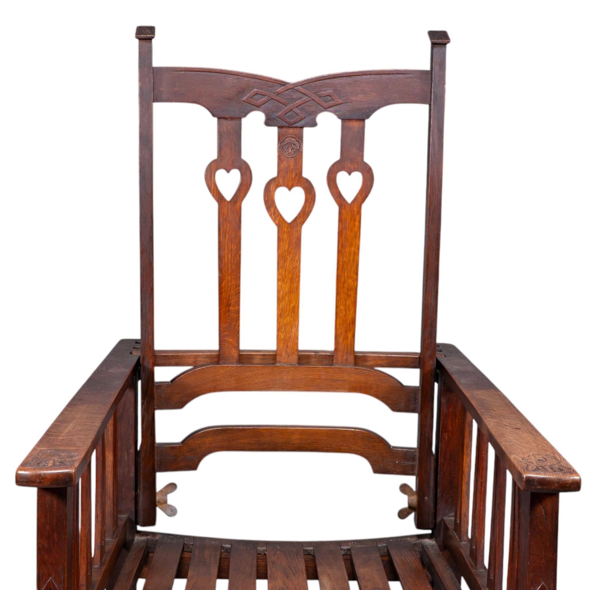Liberty & Co. Arts & Crafts Liegesessel mit geschnitzten Blumendetails im Angebot 6