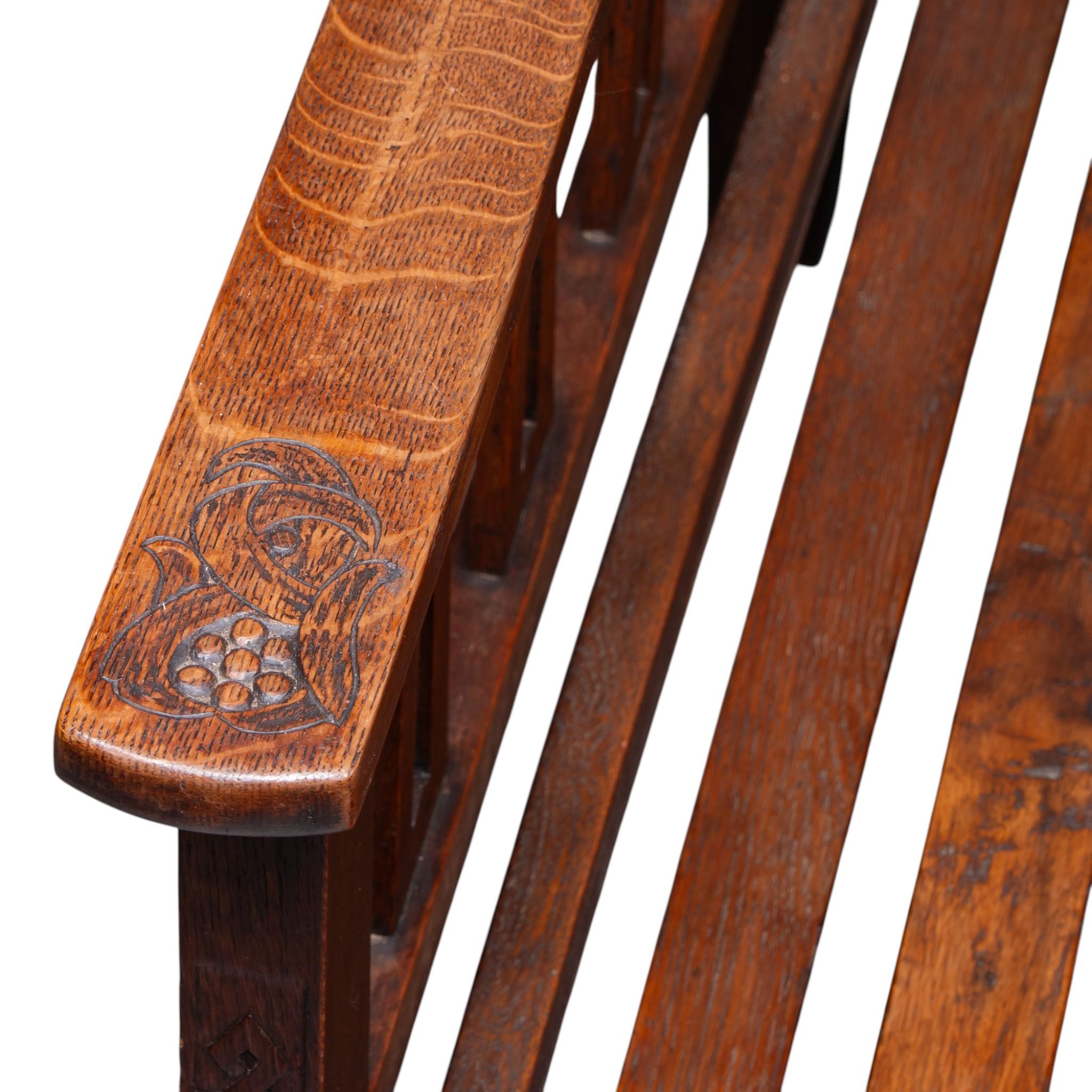 Liberty & Co. Arts & Crafts Liegesessel mit geschnitzten Blumendetails im Angebot 11