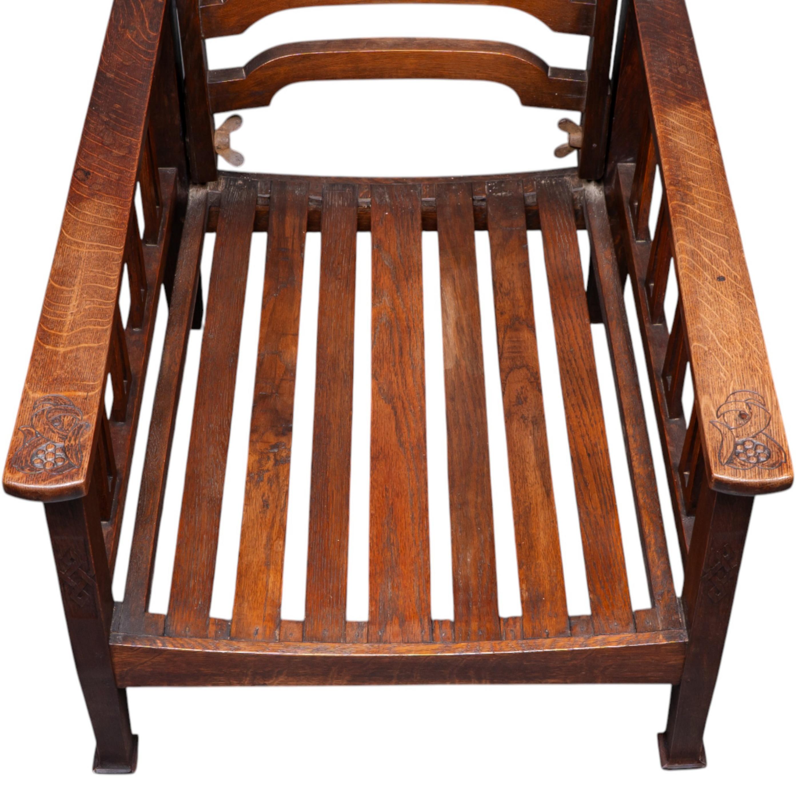 Liberty & Co. Arts & Crafts Liegesessel mit geschnitzten Blumendetails im Angebot 12