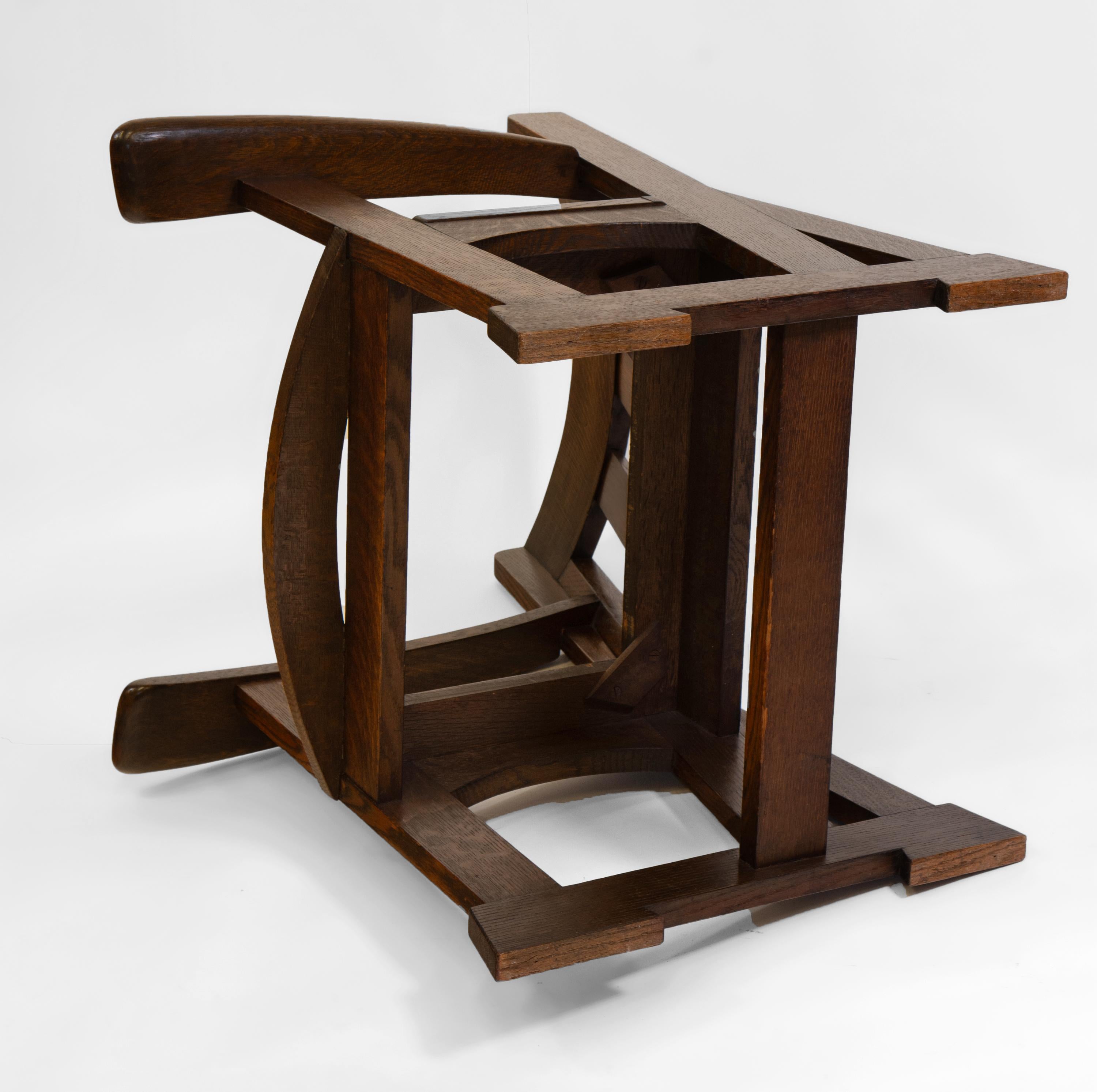 Liberty & Co Athelstan Arts and Crafts-Sessel aus Eichenholz  im Angebot 13