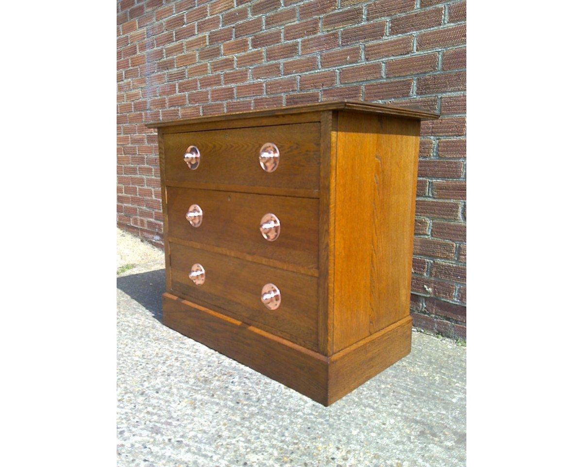 small oak chest of drawers