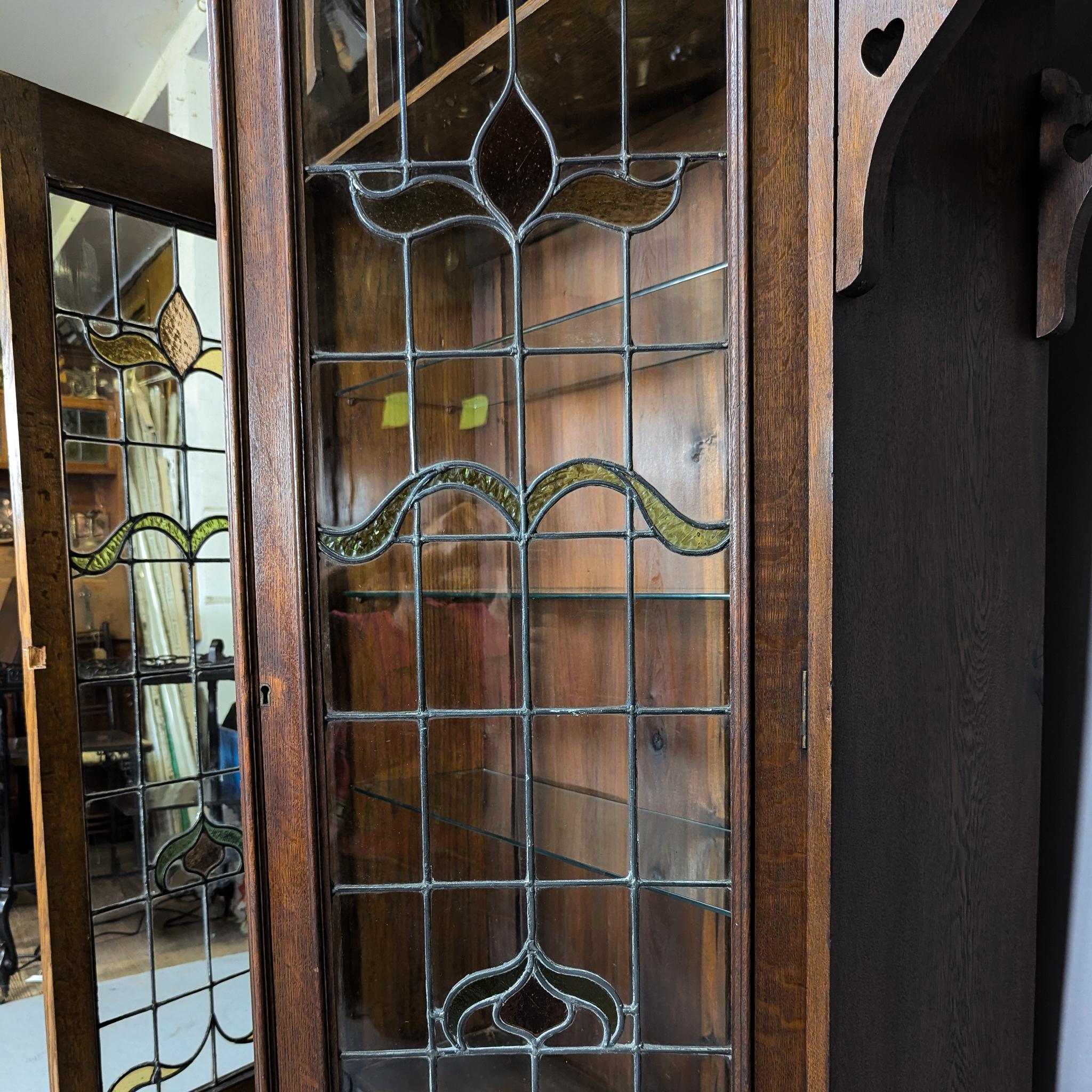 Liberty & Co., attri. Librería Arts & Crafts Roble Barnizado en venta 3