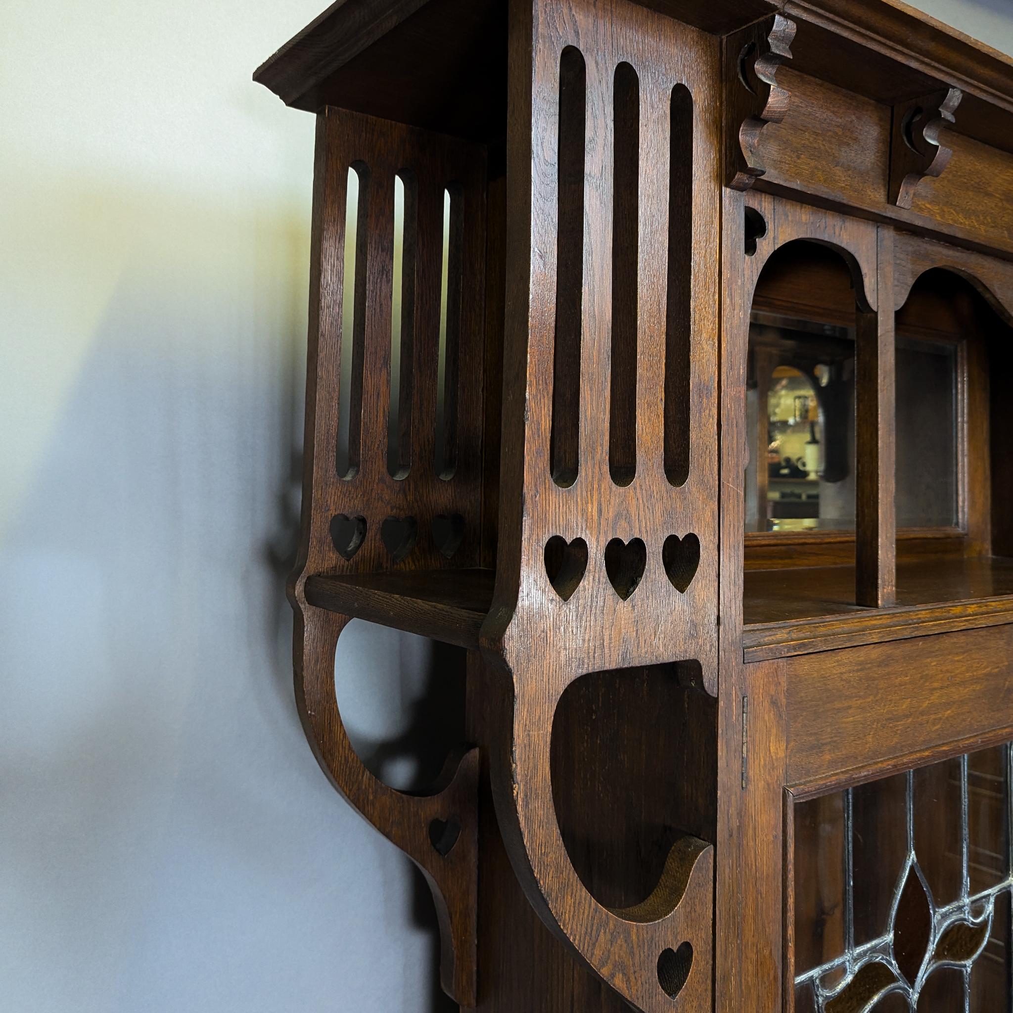 Liberty & Co., attri. Librería Arts & Crafts Roble Barnizado en venta 5