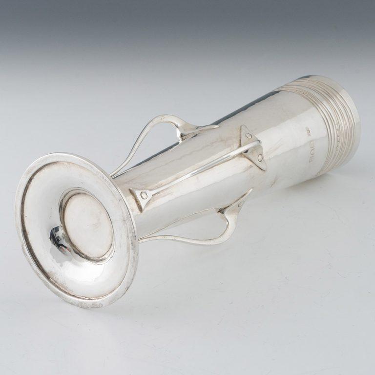 Jarrón de plata Liberty & Co Cymric - Archibald Knox Londres 1899 Británico en venta