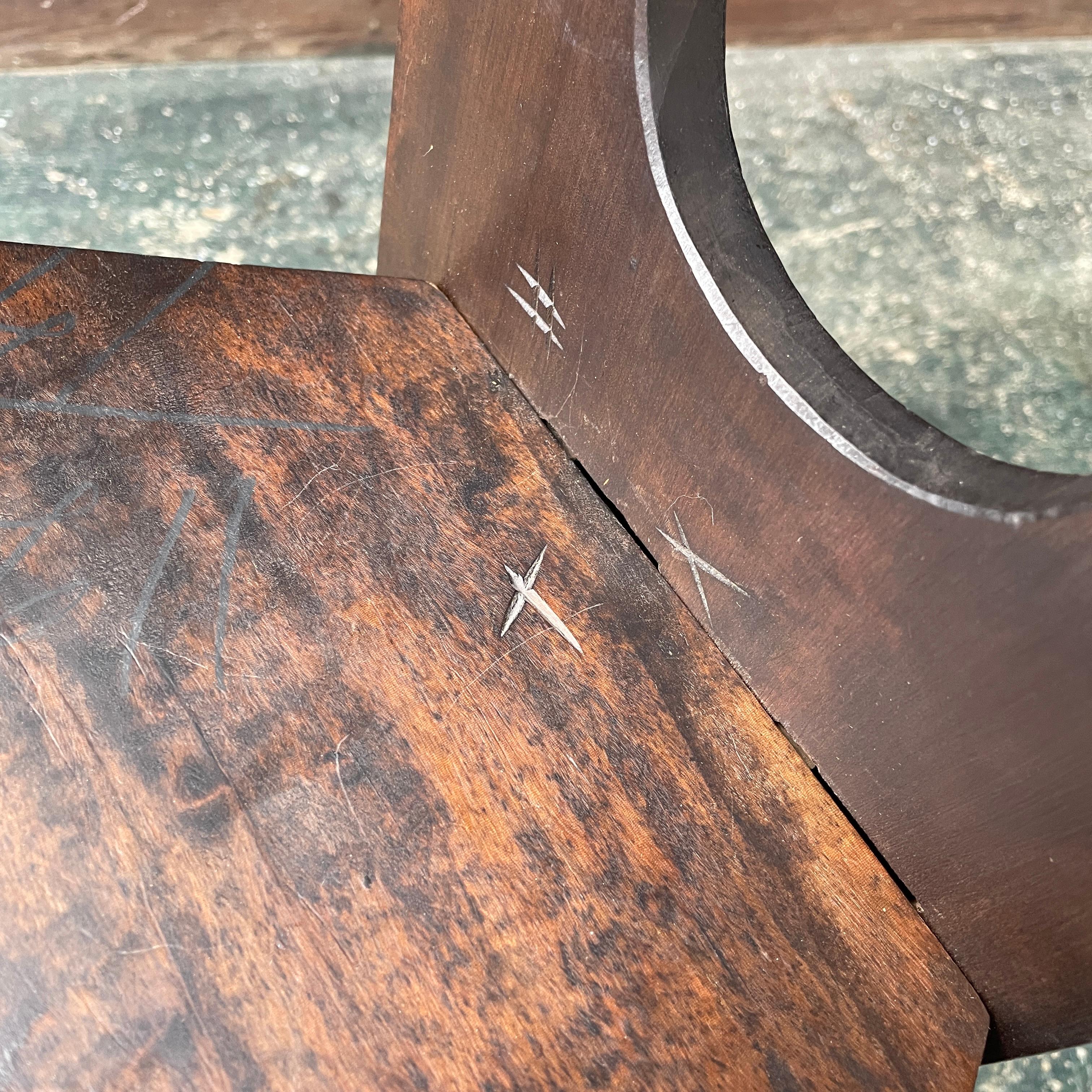 Liberty & Co. Handgeschnitzter Japonisme Taboret Petite Pflanzenständer Tisch im Angebot 4