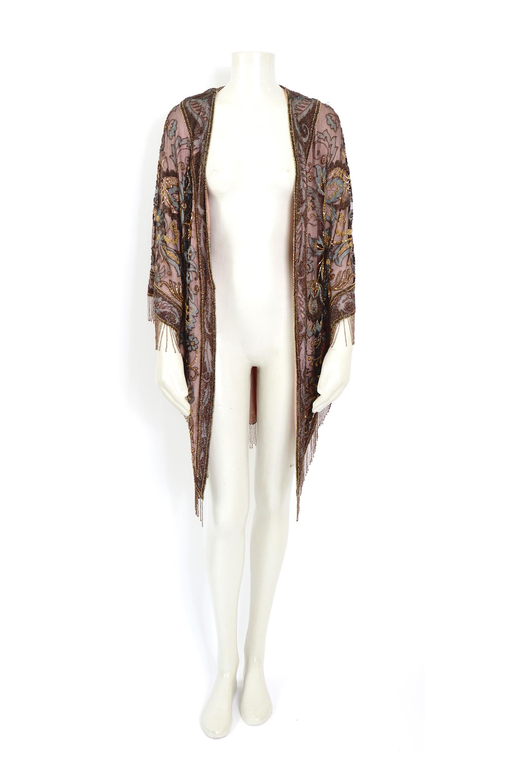 Liberty & Co London Paris art nouveau museum-worthy embellished beaded scarf  In Fair Condition For Sale In Antwerp, BE