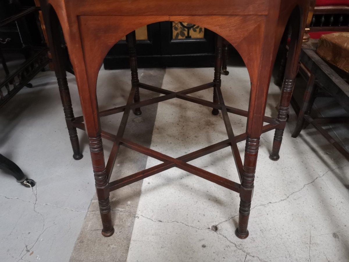 Liberty & Co. Walnut Centre Table on Turned Legs United by Star Shaped Stretcher In Good Condition In London, GB