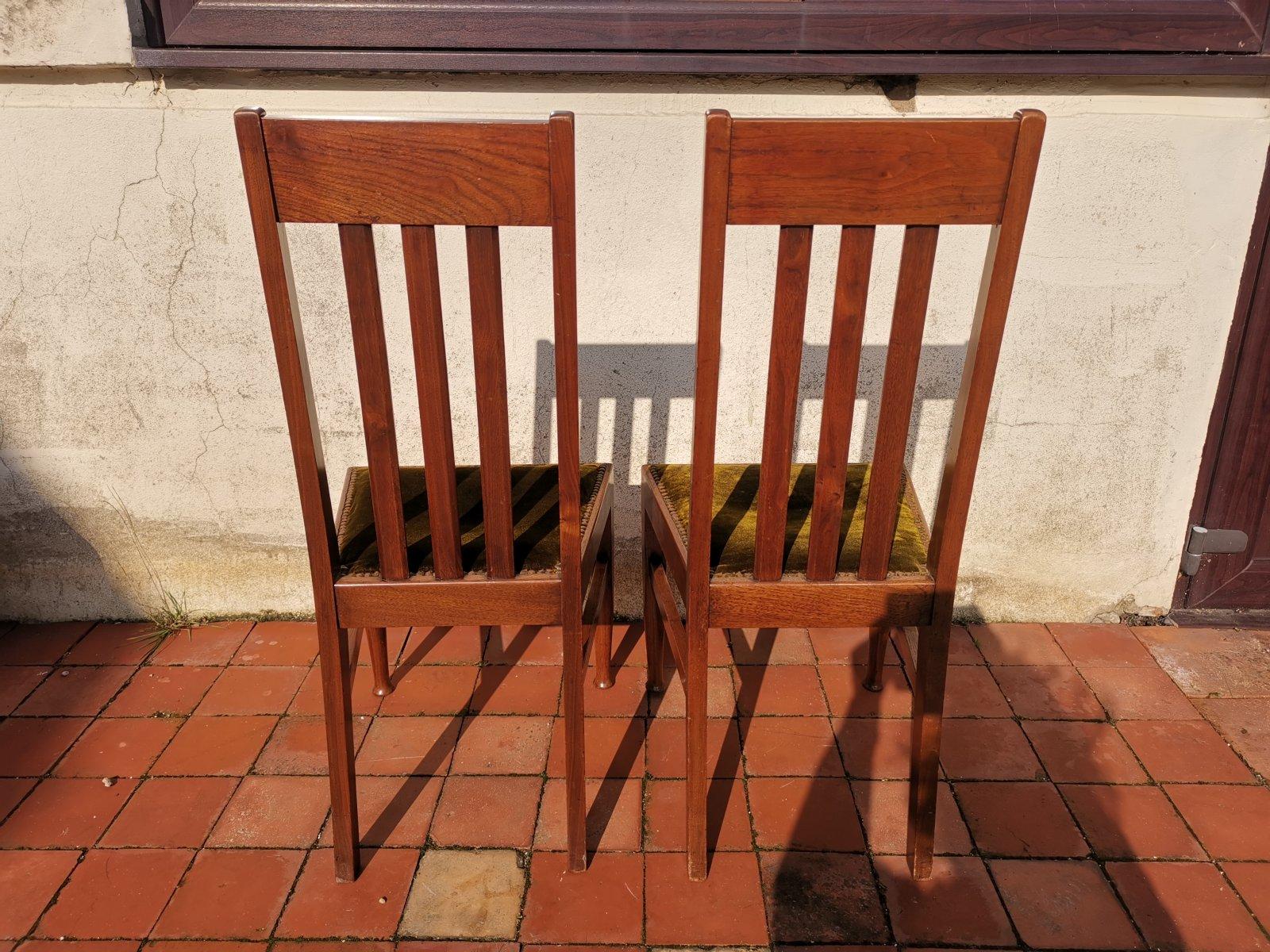 Liberty & Co., vier englische Arts and Crafts-Stühle aus Nussbaumholz mit Perlmutt-Intarsien im Angebot 8