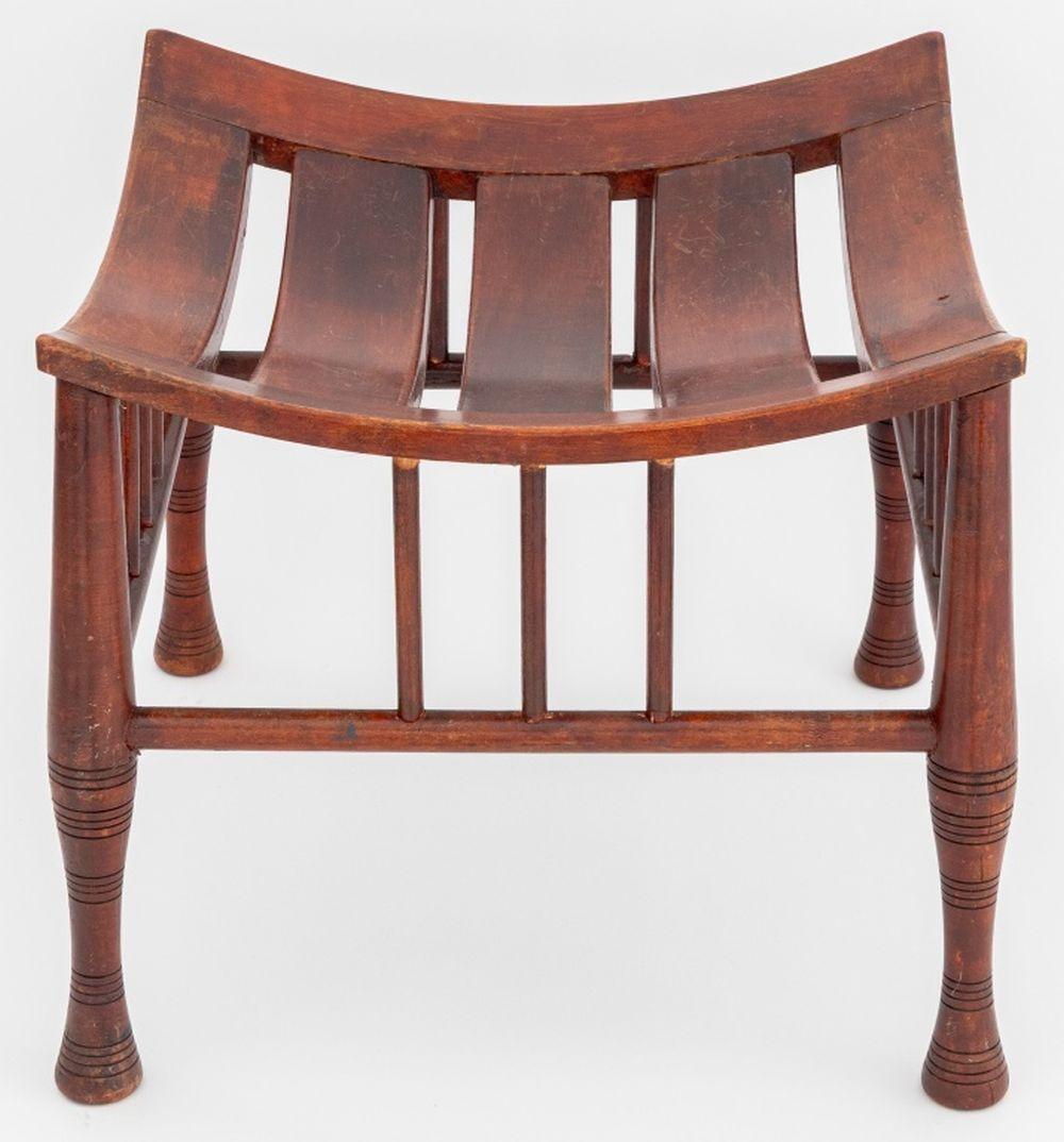 Liberty & Co. Style Thebes Stool Bon état - En vente à Astoria, NY