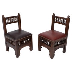 Liberty & Co. Dos Sillas Moriscas Laterales o para Niños con Detalles Torneados de Mashrabiya