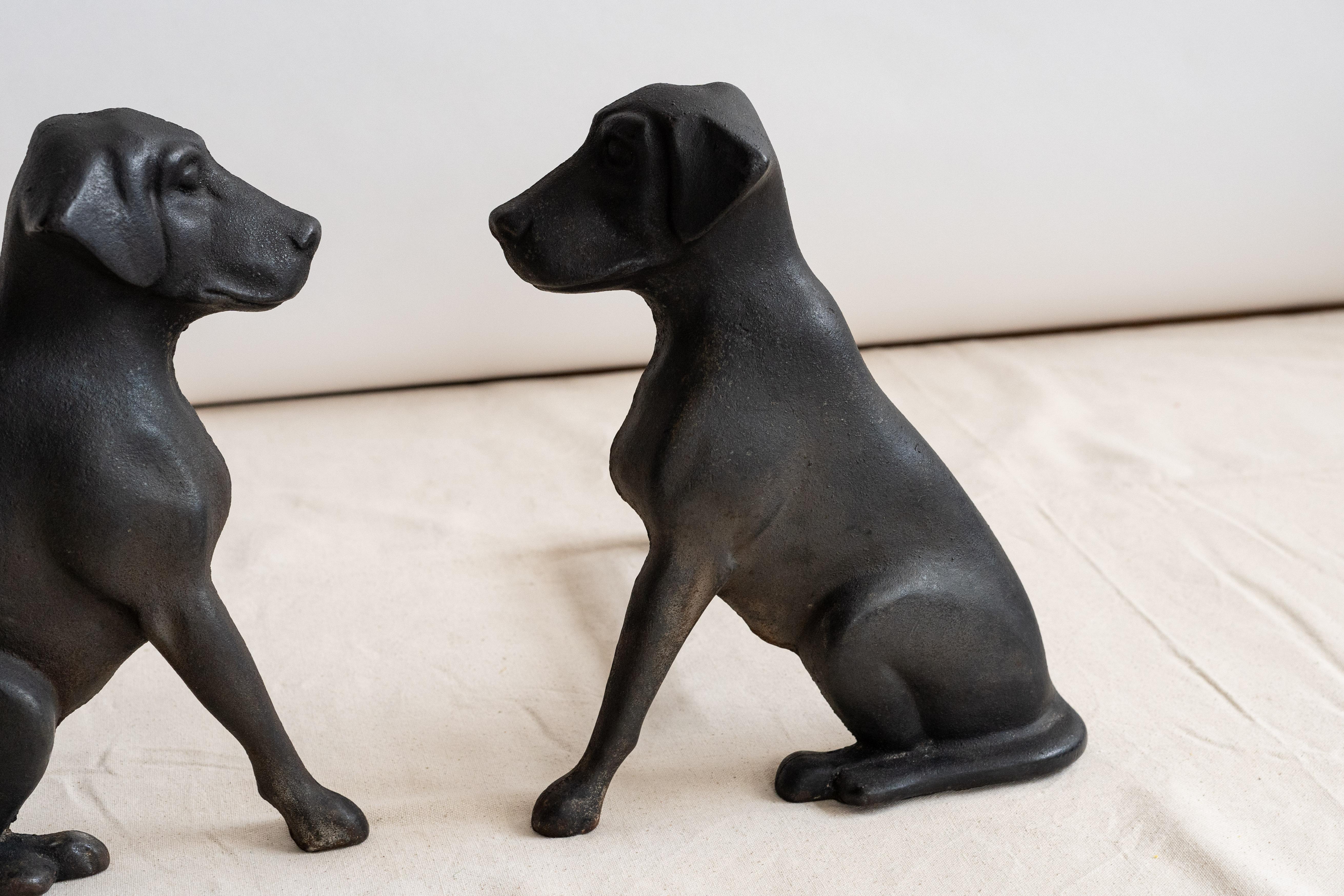 Milieu du XXe siècle Andirons en fonte de Liberty Foundry pour chiens de chasse