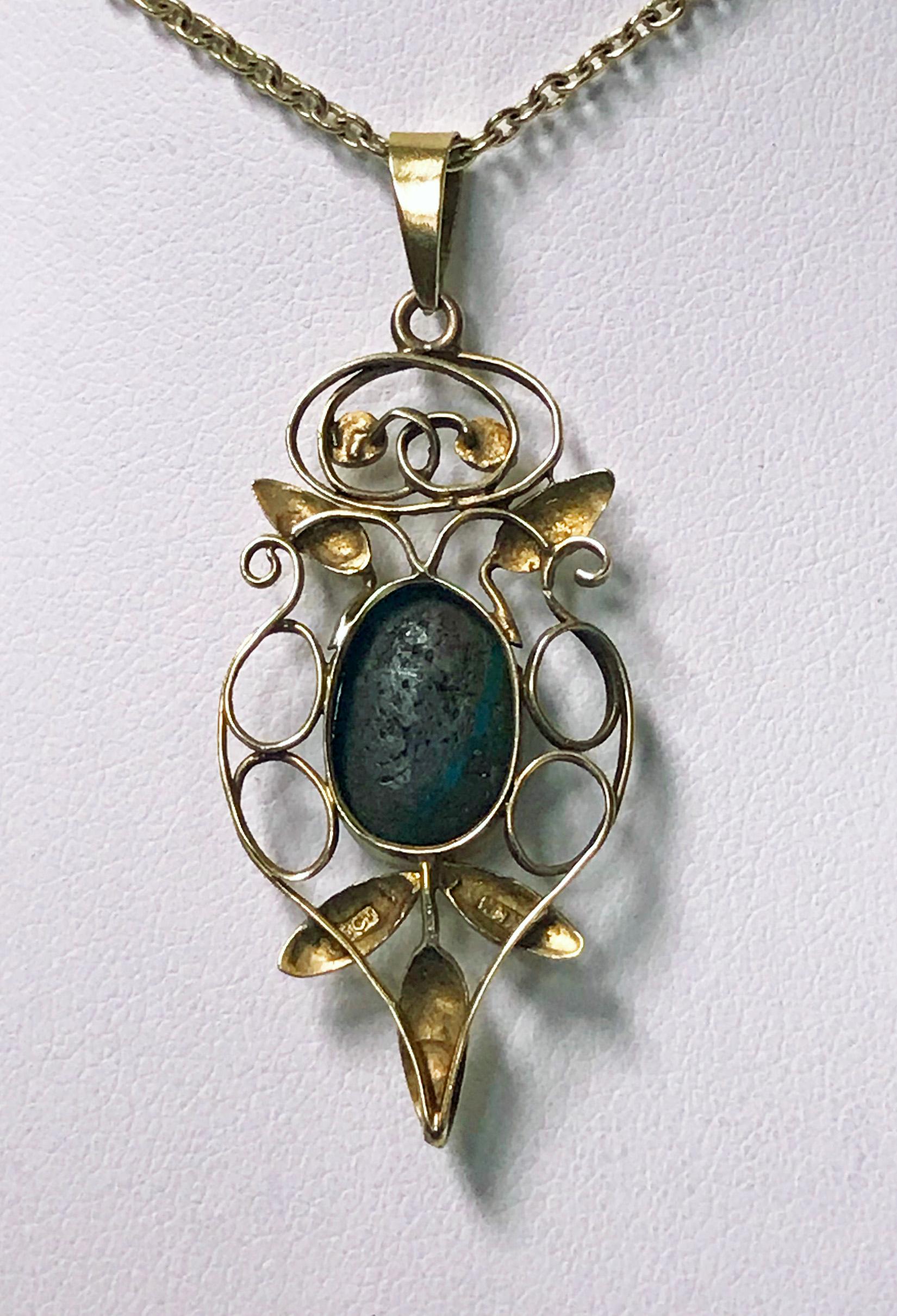 Liberty Gold Turquoise Art Nouveau Pendant, circa 1900 In Good Condition In Toronto, ON
