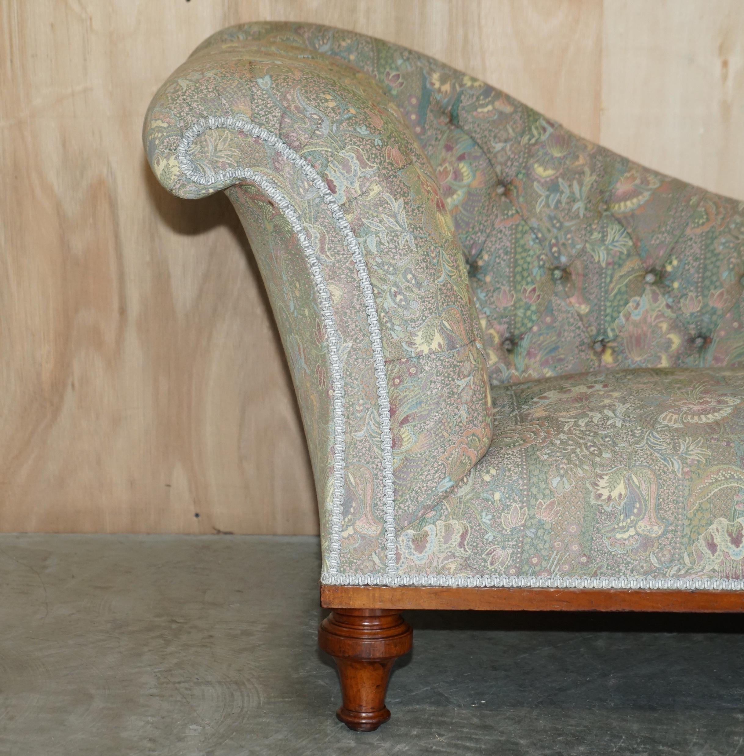 Late 19th Century Liberty London Chesterfield Burl Walnut Framed Antique Victorian Chaise Lounge  For Sale