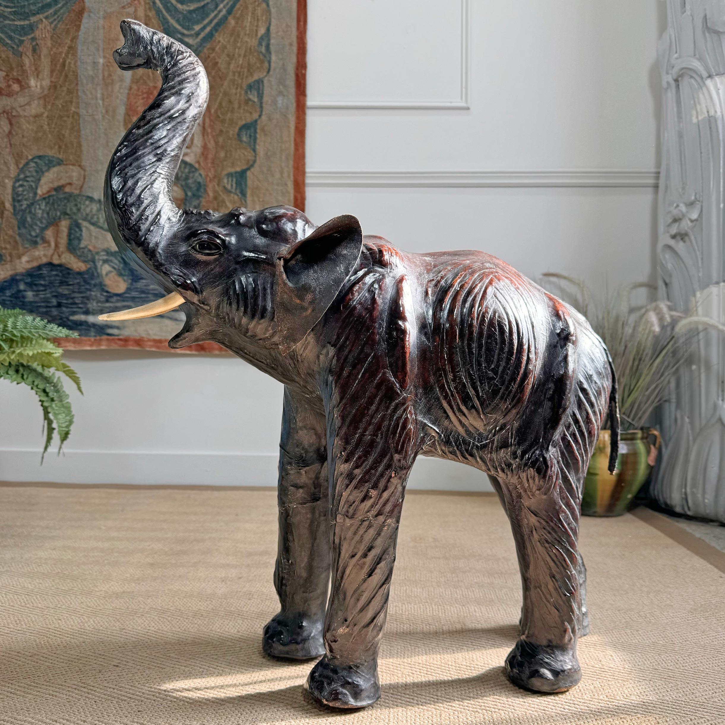 Tabouret éléphant Liberty Of London en vente 5