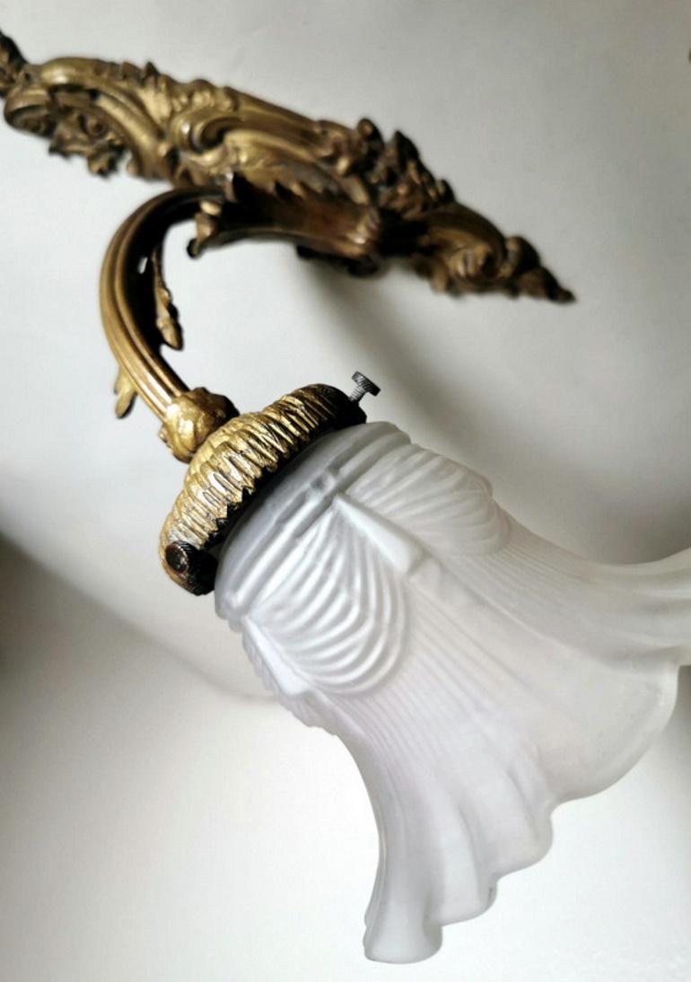 Liberty Pair of French Wall Sconces in Gilt Bronze and Opaline Glass 7